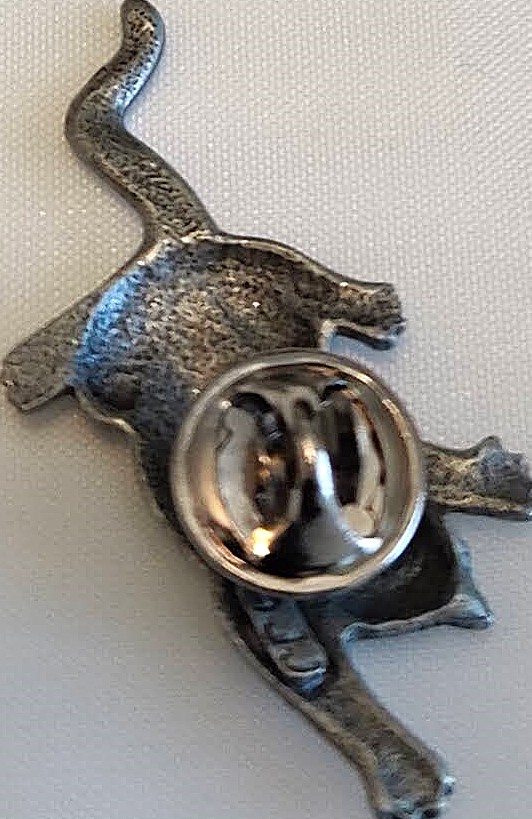 Vintage Signed Jonette Jewelry (JJ) Pewter Cat Pin