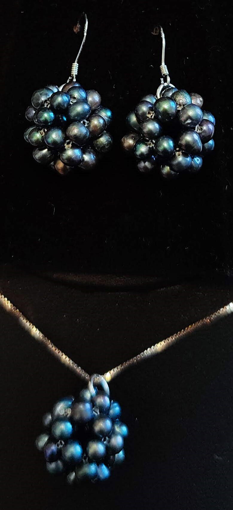 Beaded Cultured Pearls Pendant & Fish Hook Pierced Earrings Set