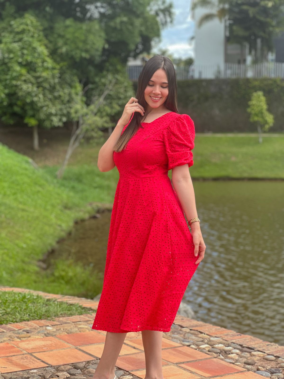 VESTIDO OJALILLO GRACE