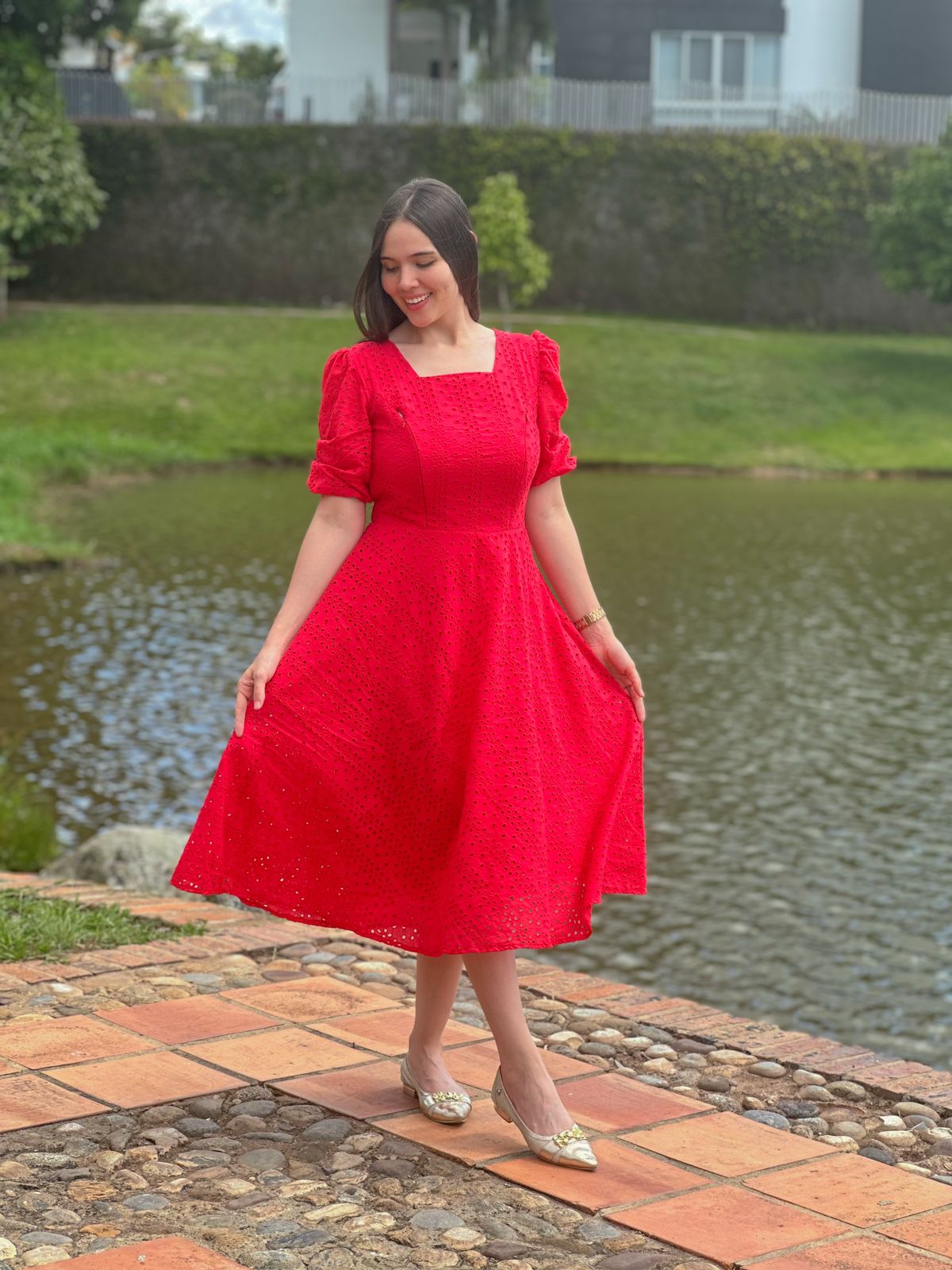 VESTIDO OJALILLO GRACE