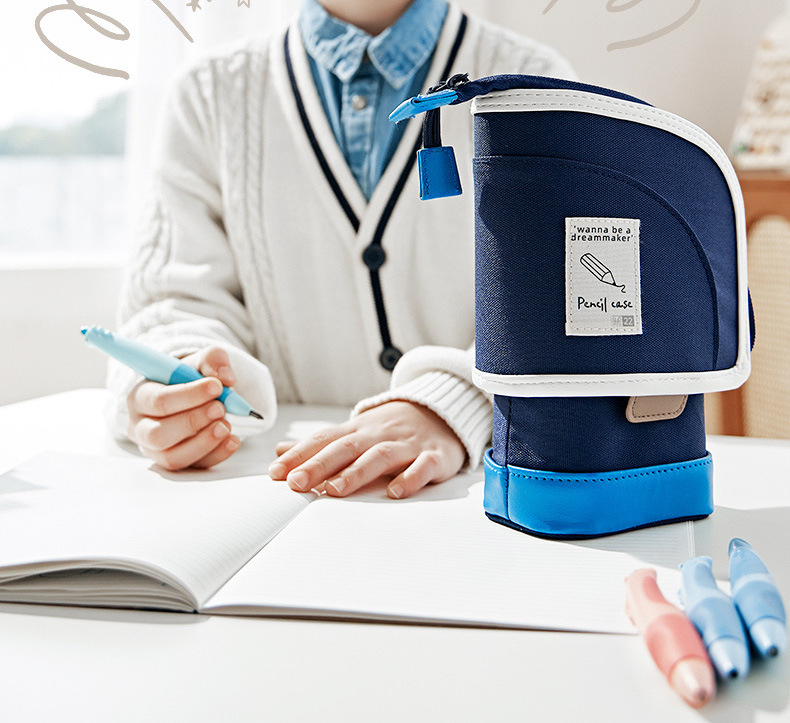 Zip-Up Stationery Pouch