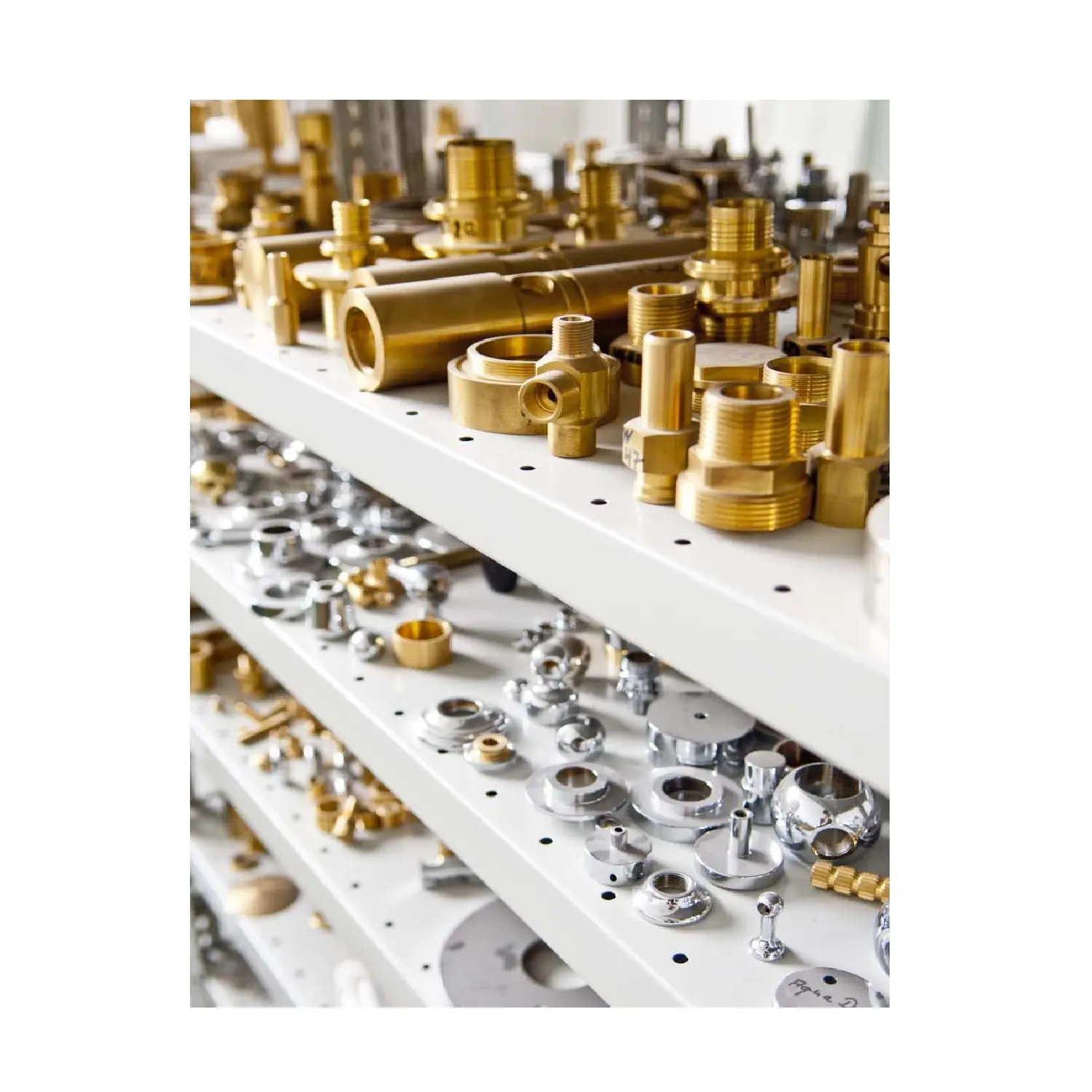 Assorted Metal Fittings