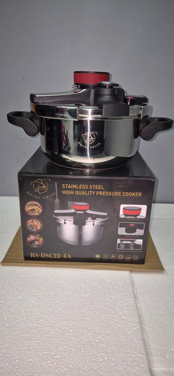 Cocotte-minute clipso inox poignets pliables RS