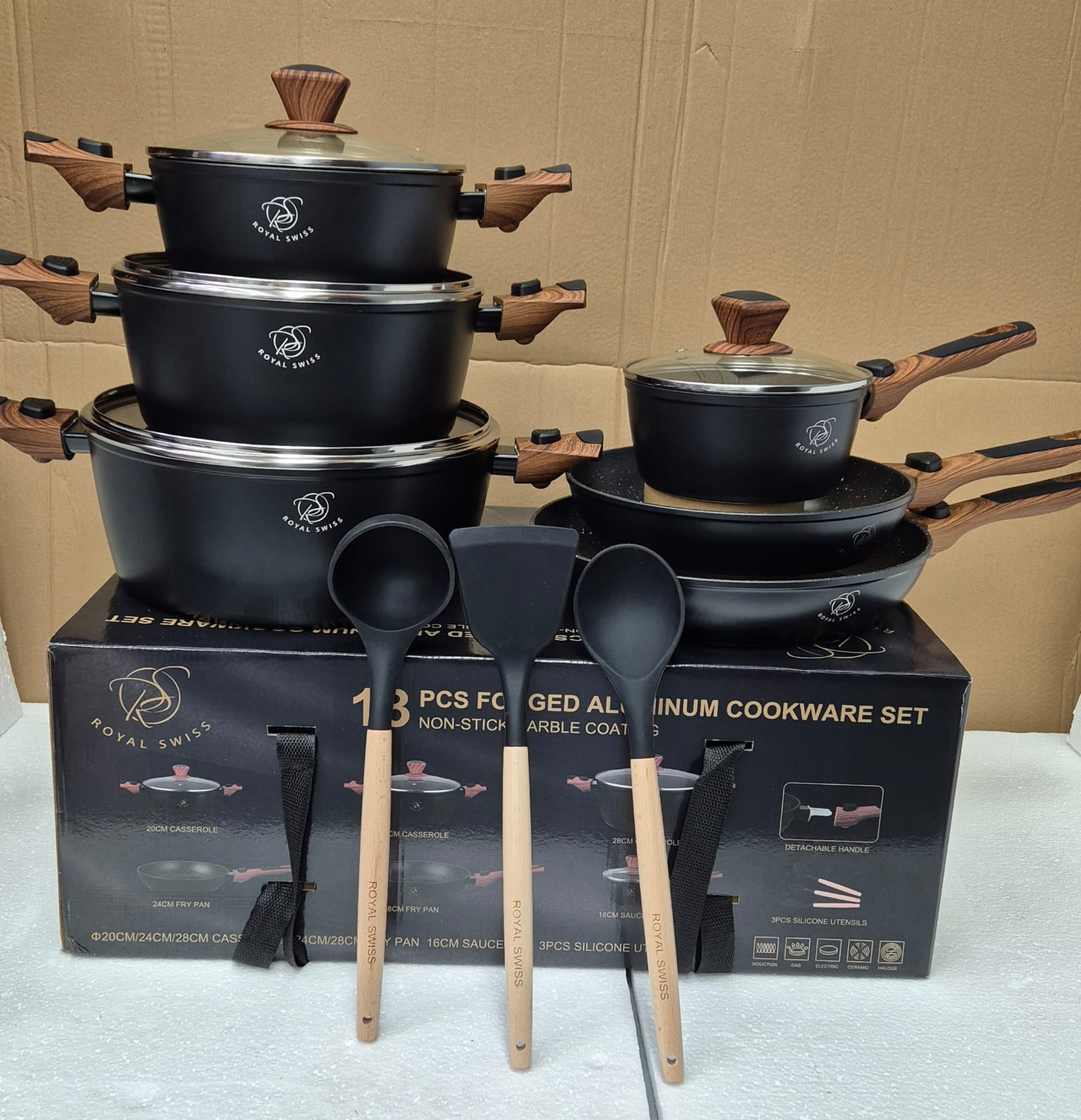 Batterie de cuisine 13 pièces poignets amovible ROYAL SWISS