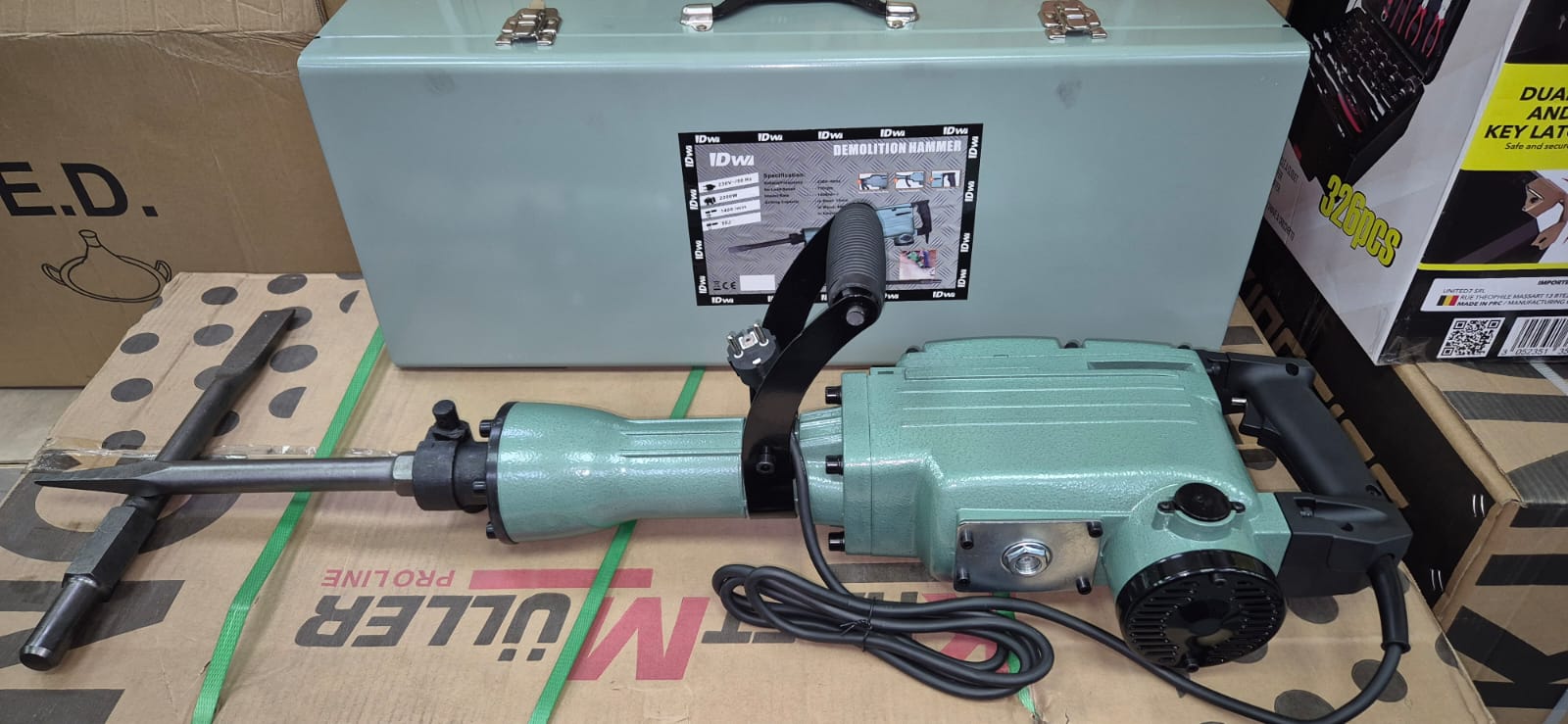 Marteau piqueur 2200W-50J- 1400/Min + 2 mèches IDW