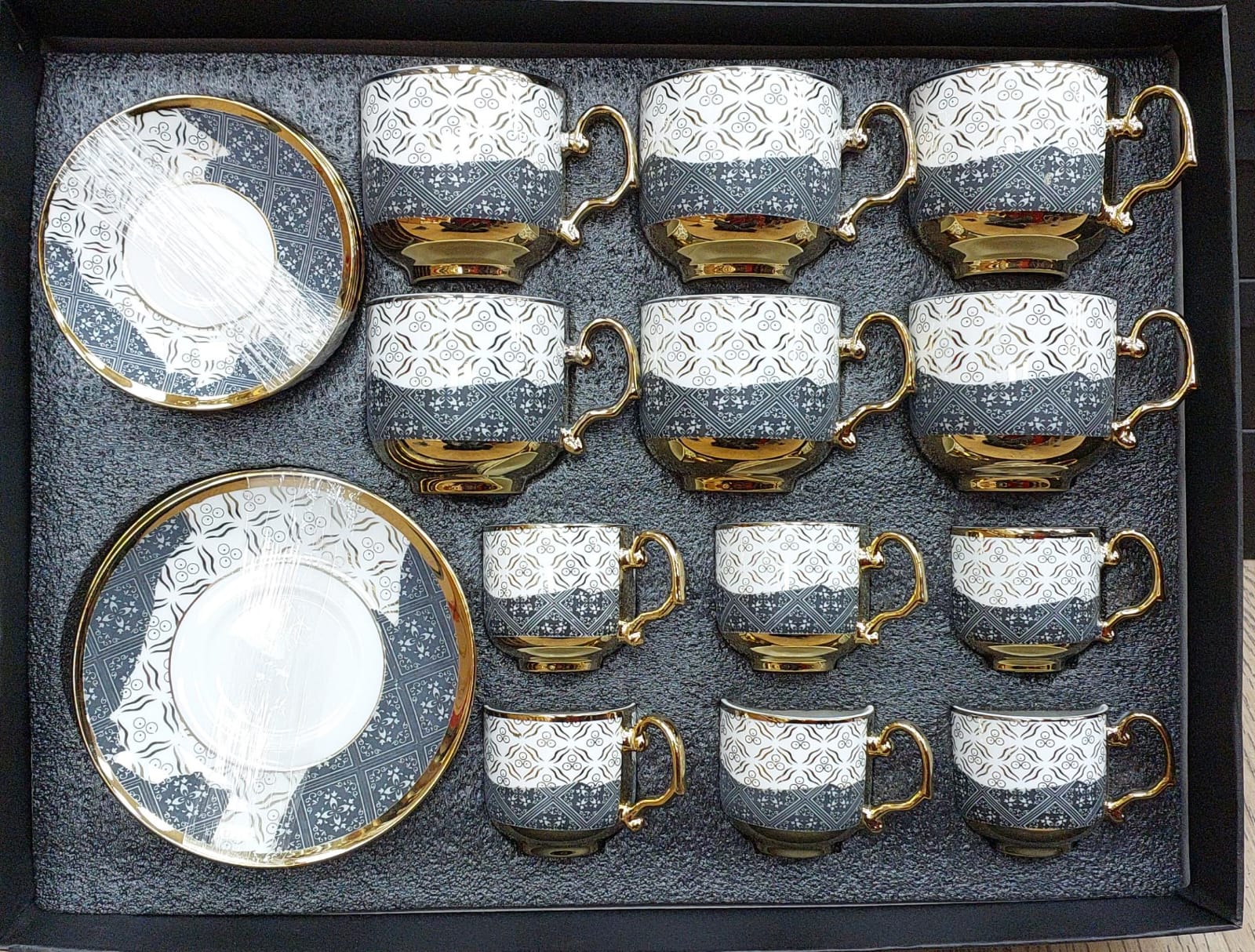 Service à café 6 + 6 tasses avec sous tasse 4 modèles DH 