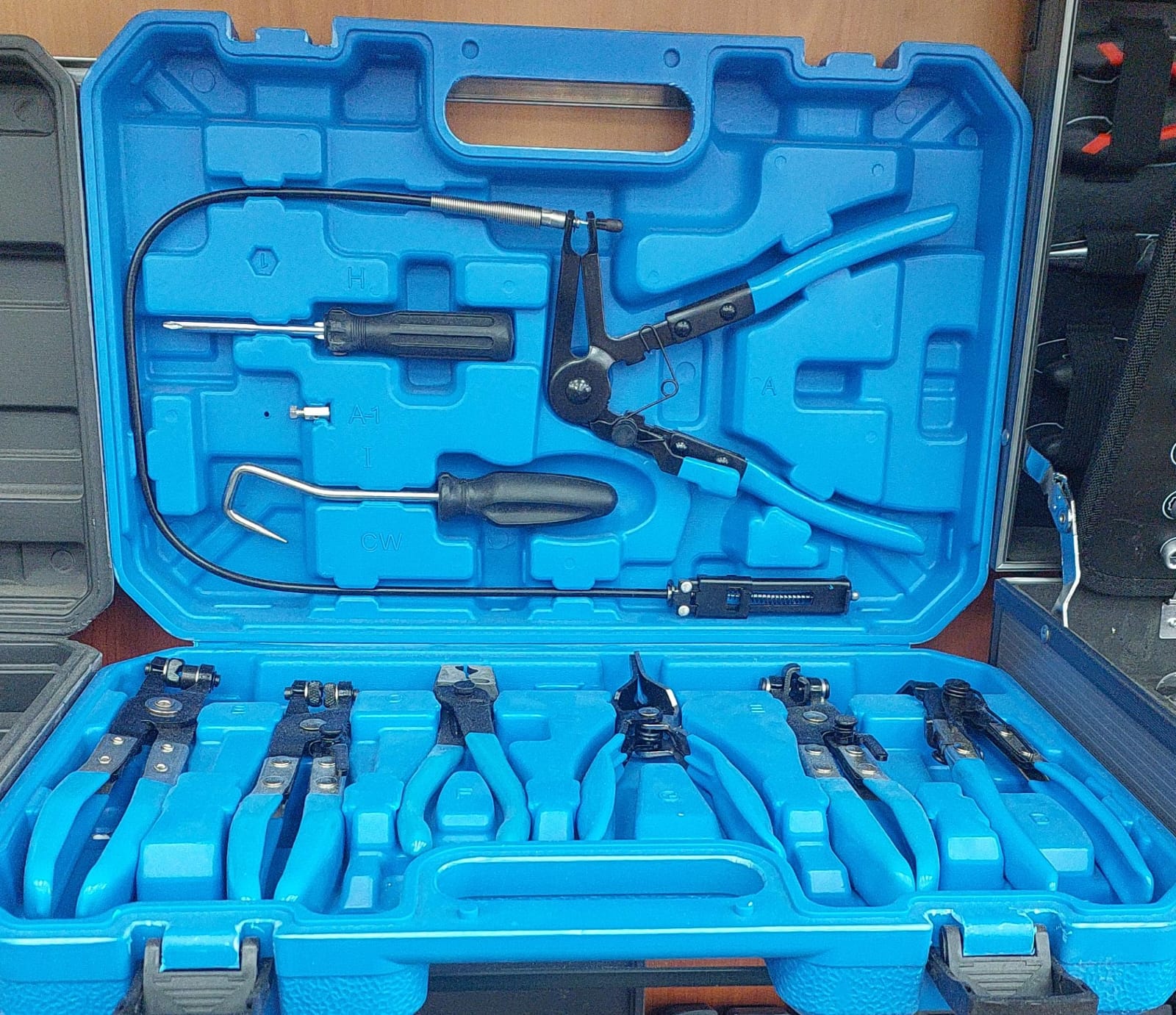 Pince à colliers de serrage 9pcs