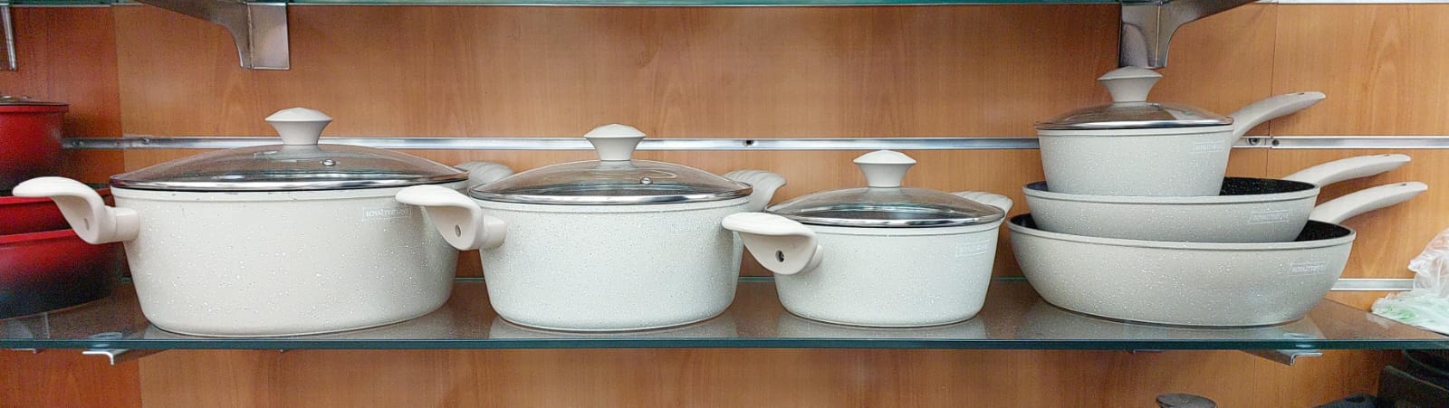 Batterie 10 pièces Noir-Rouge-Cuivré-Beige ROYALTY LINE