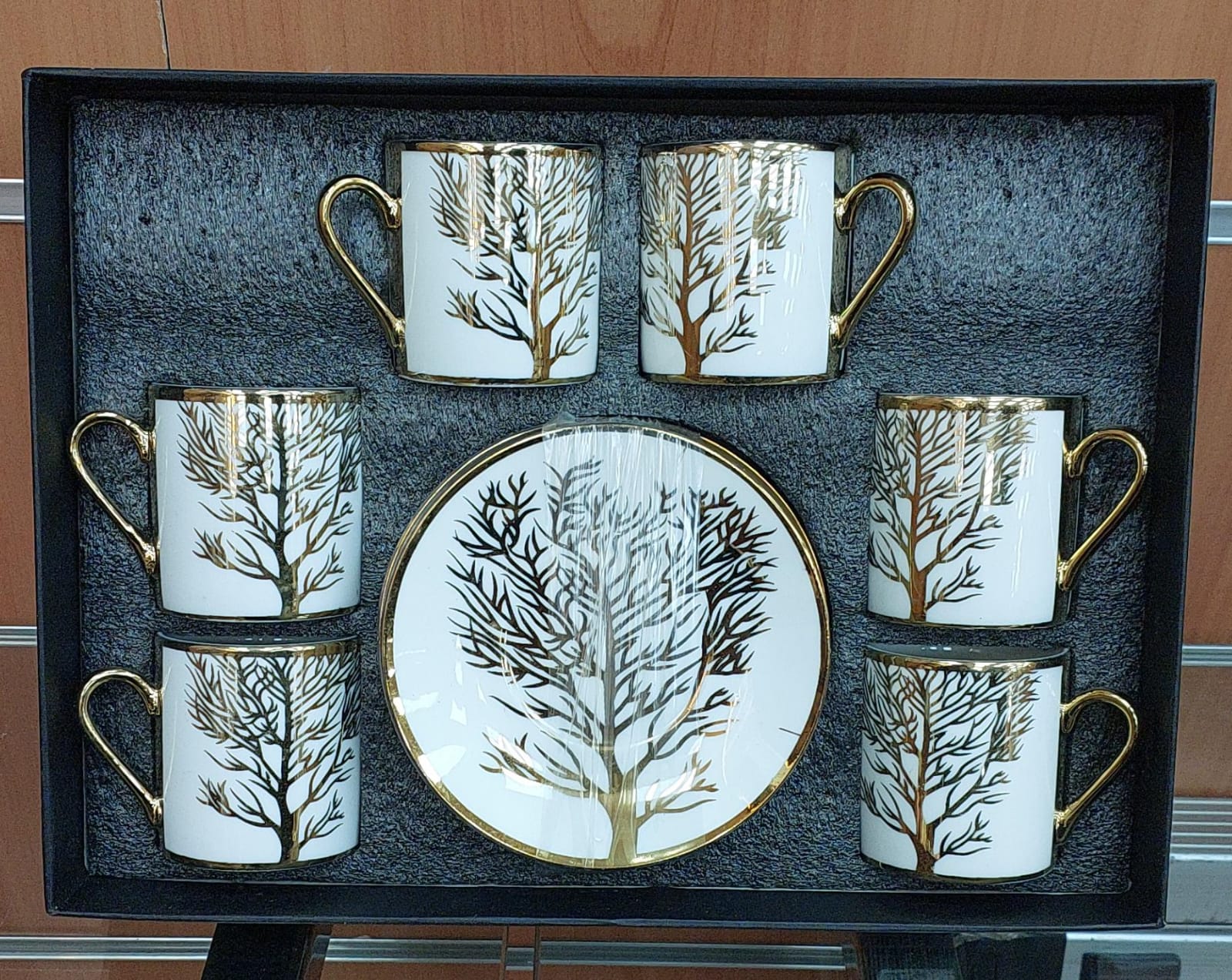 Service à café 6 tasses + sous tasse 10 modèles DH