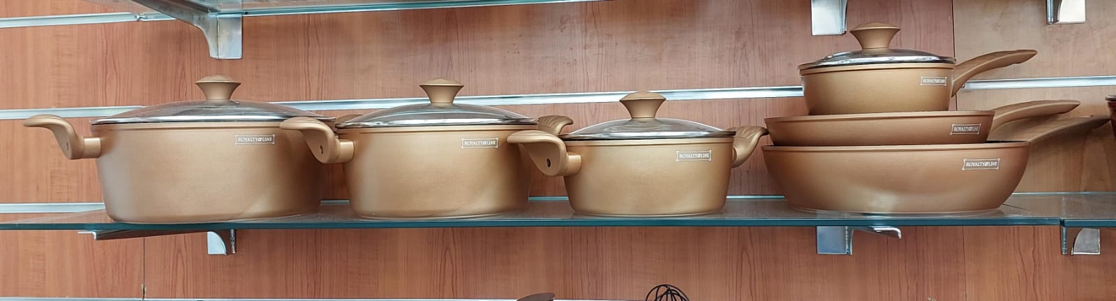 Batterie 10 pièces Noir-Rouge-Cuivré-Beige ROYALTY LINE