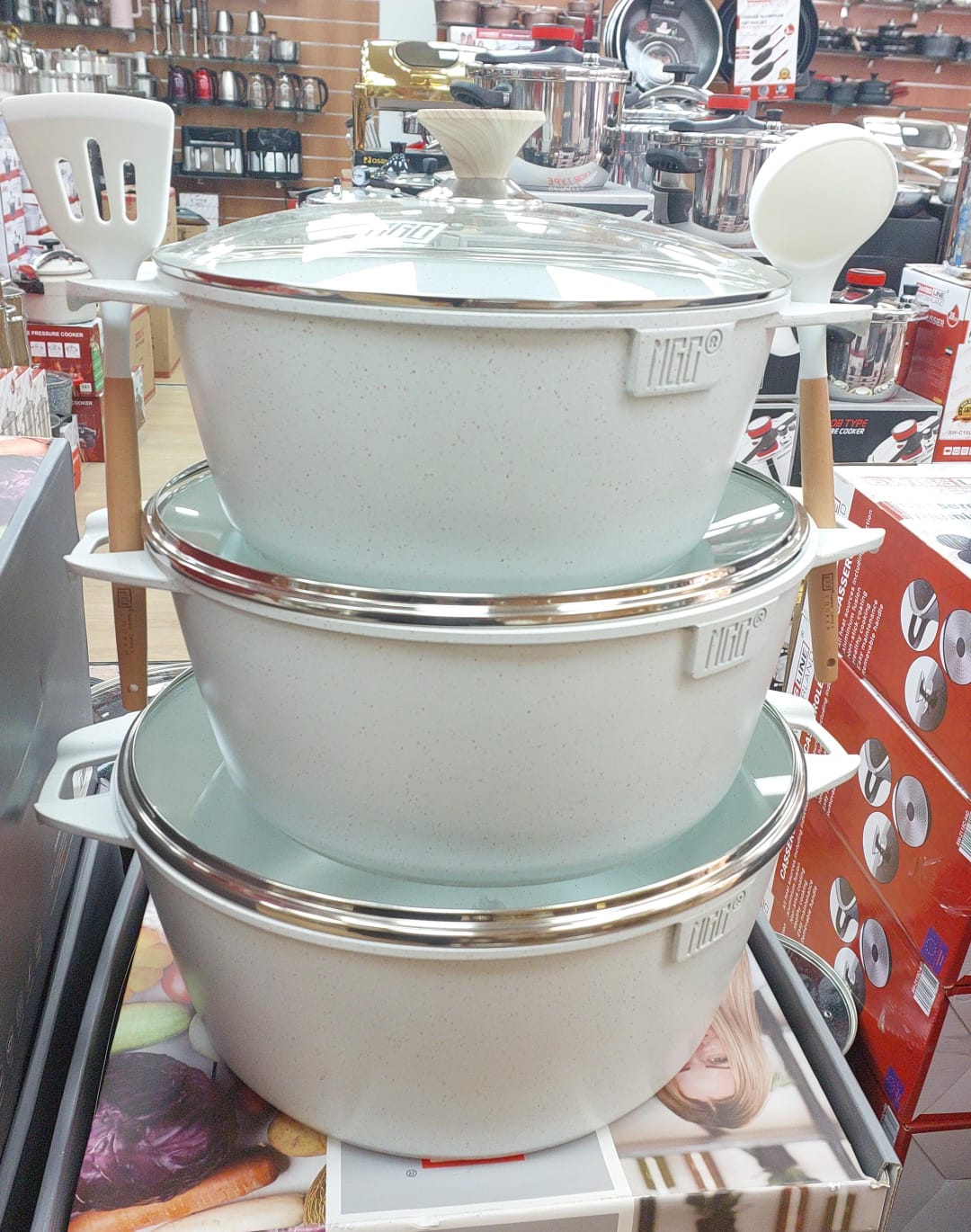 Faitout par 3 céramique +2 ustensiles 32/36cm/40cm 4 coloris MGC