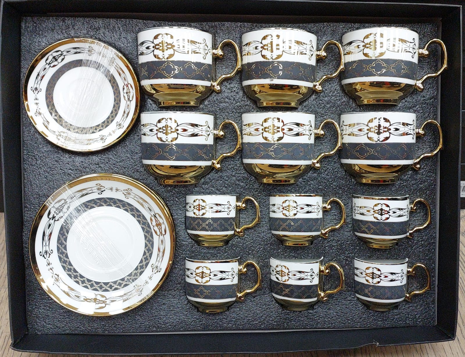 Service à café 6 + 6 tasses avec sous tasse 4 modèles DH 