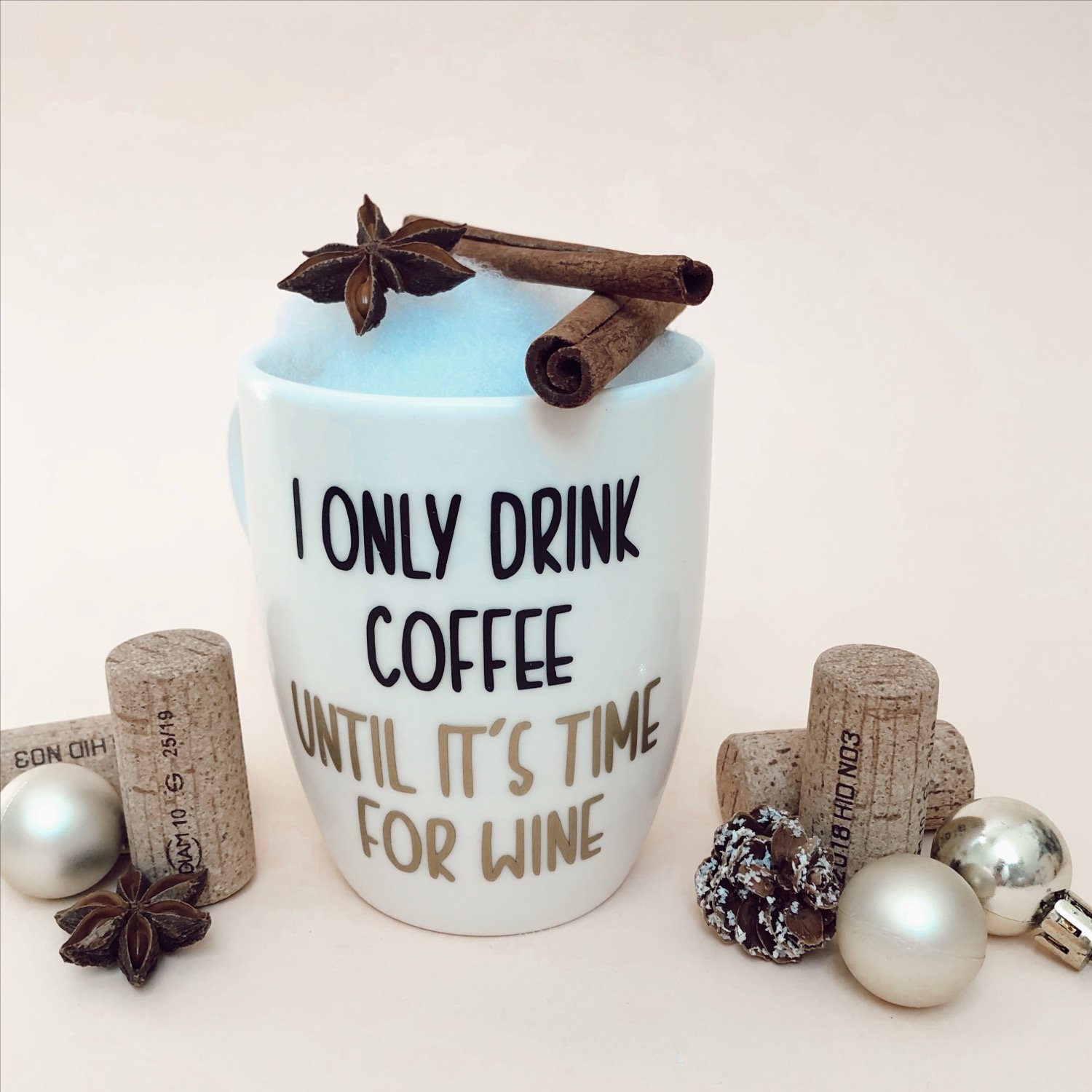 Karácsonyi bögre felirattal