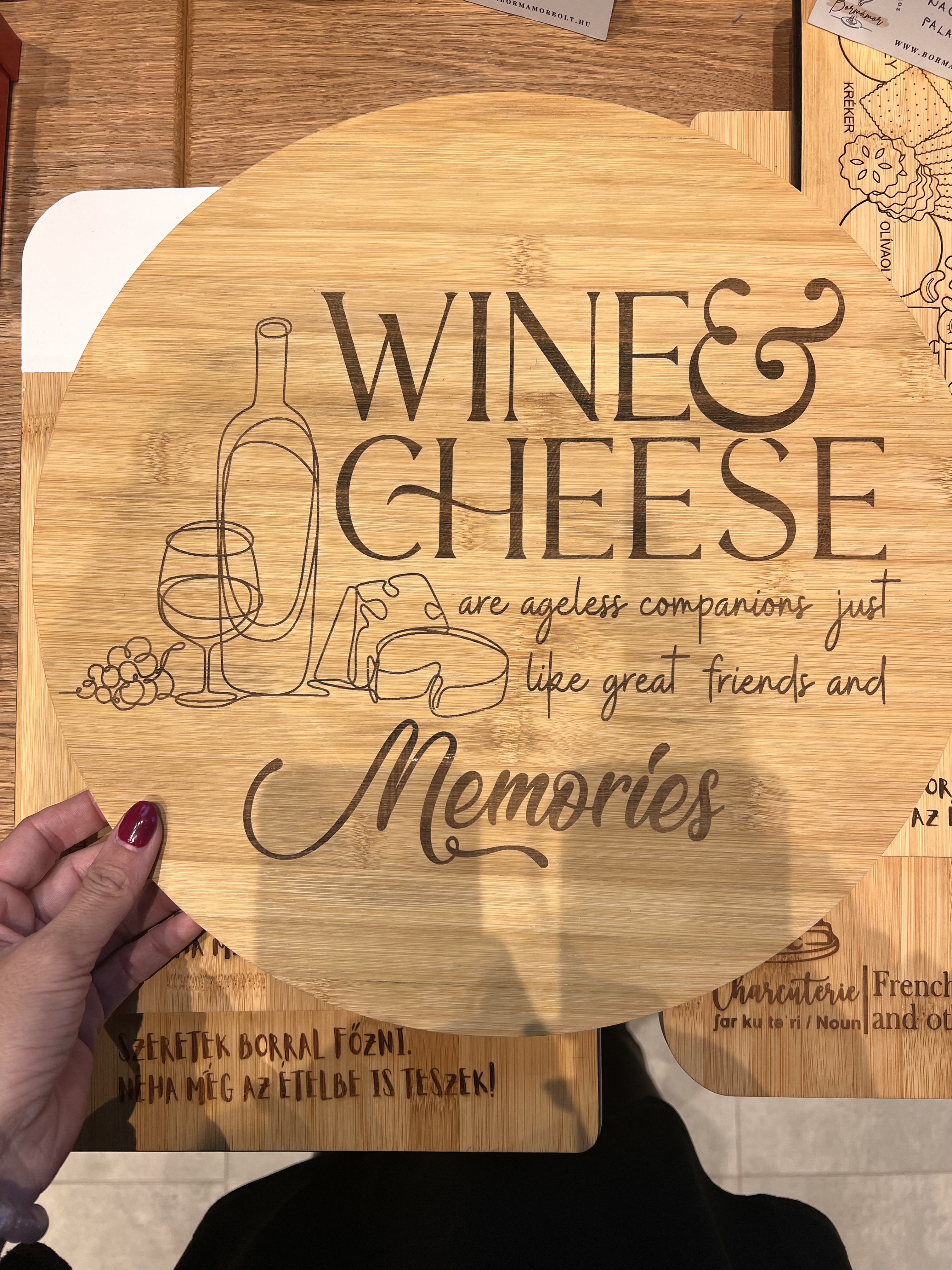 Gravírozott bambusz forgó tálalódeszka