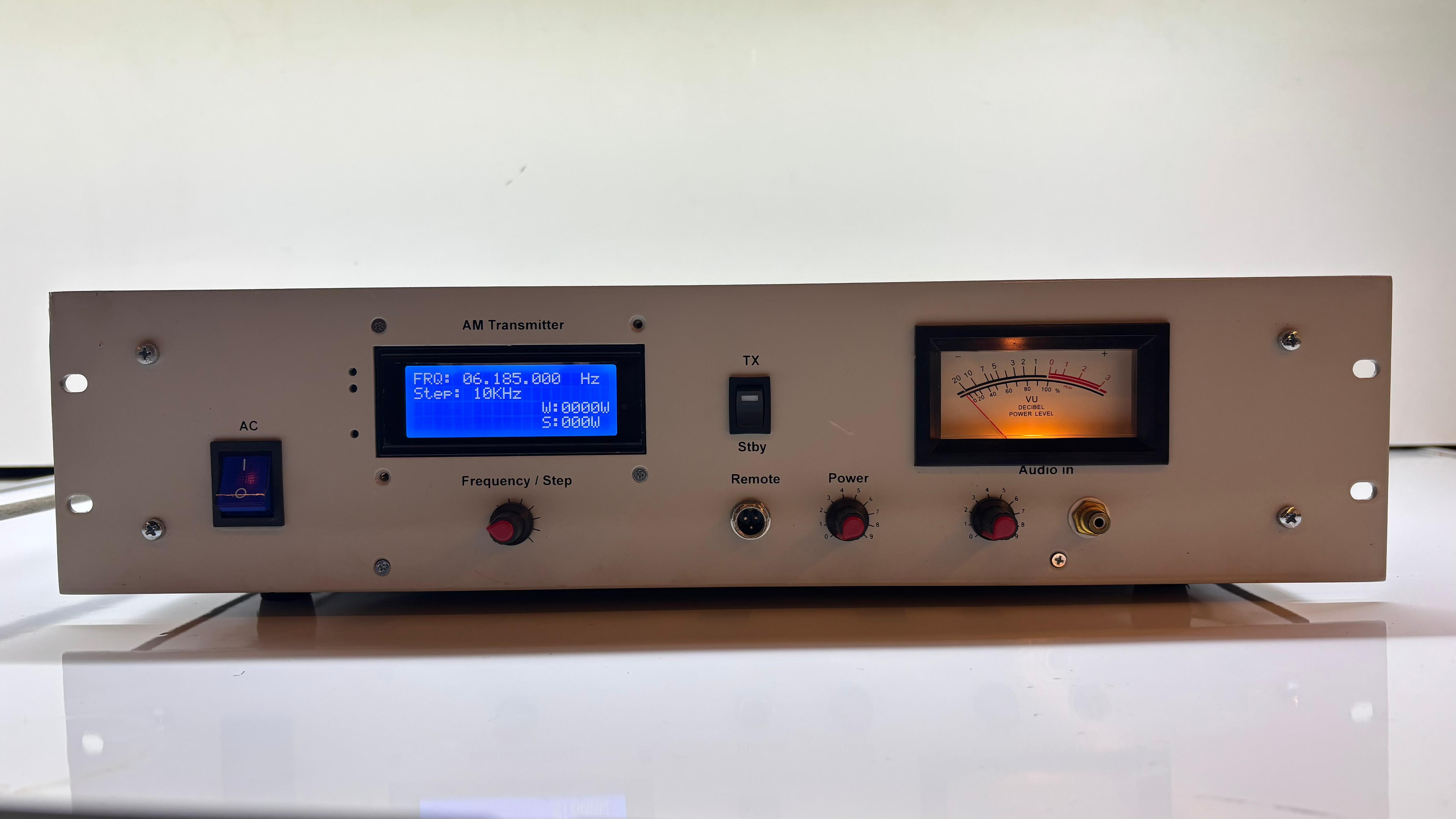Shortwave Transmitter 5 - 7.5 MHz 300 Watt