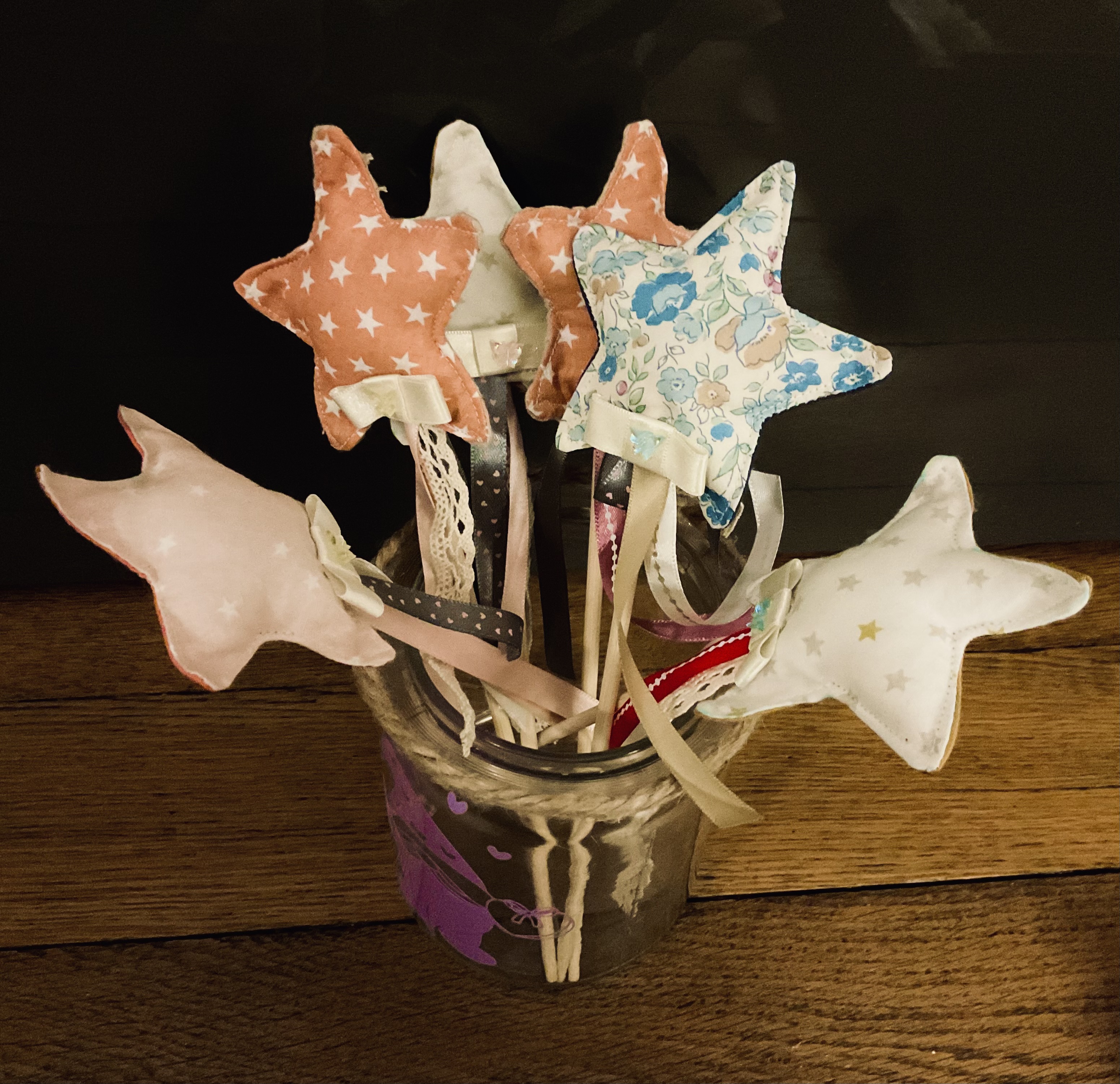 Couronne et baguette magique