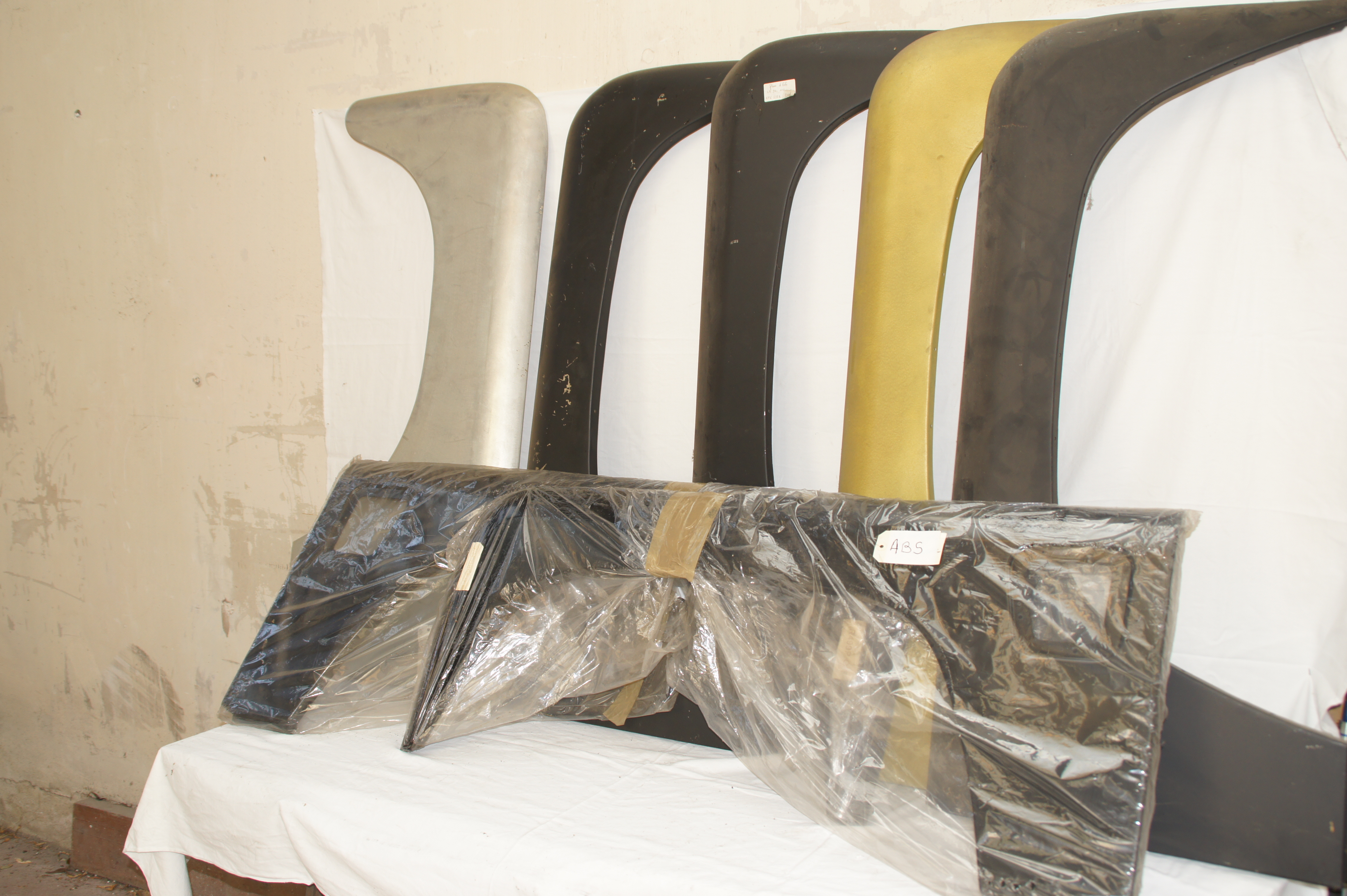 tôlerie defender série neuve et occasion bas de caisse etc................