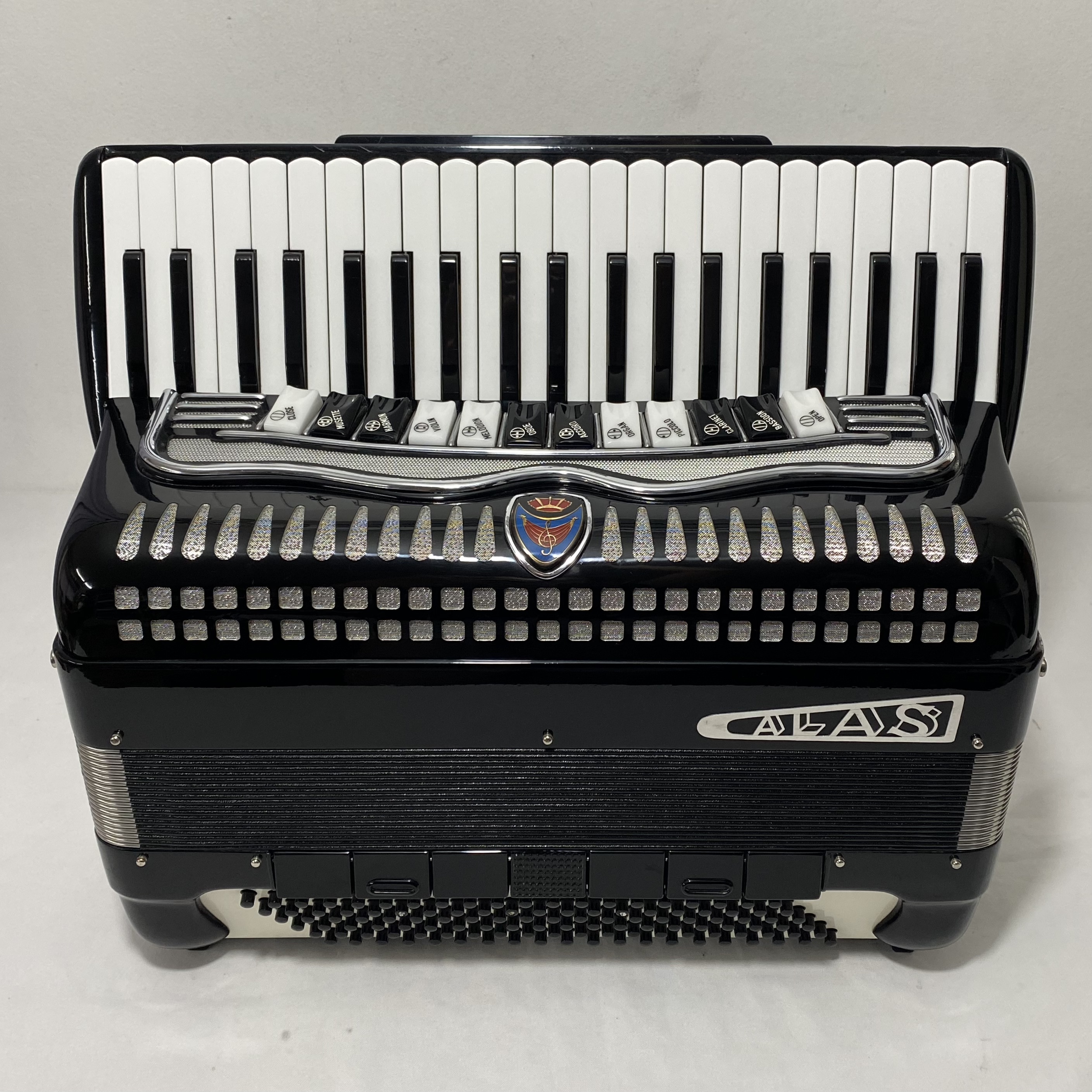 Acordeon ALAS - Quarta de voz - 12/7 Reg - 11.7 kg - 49 cm