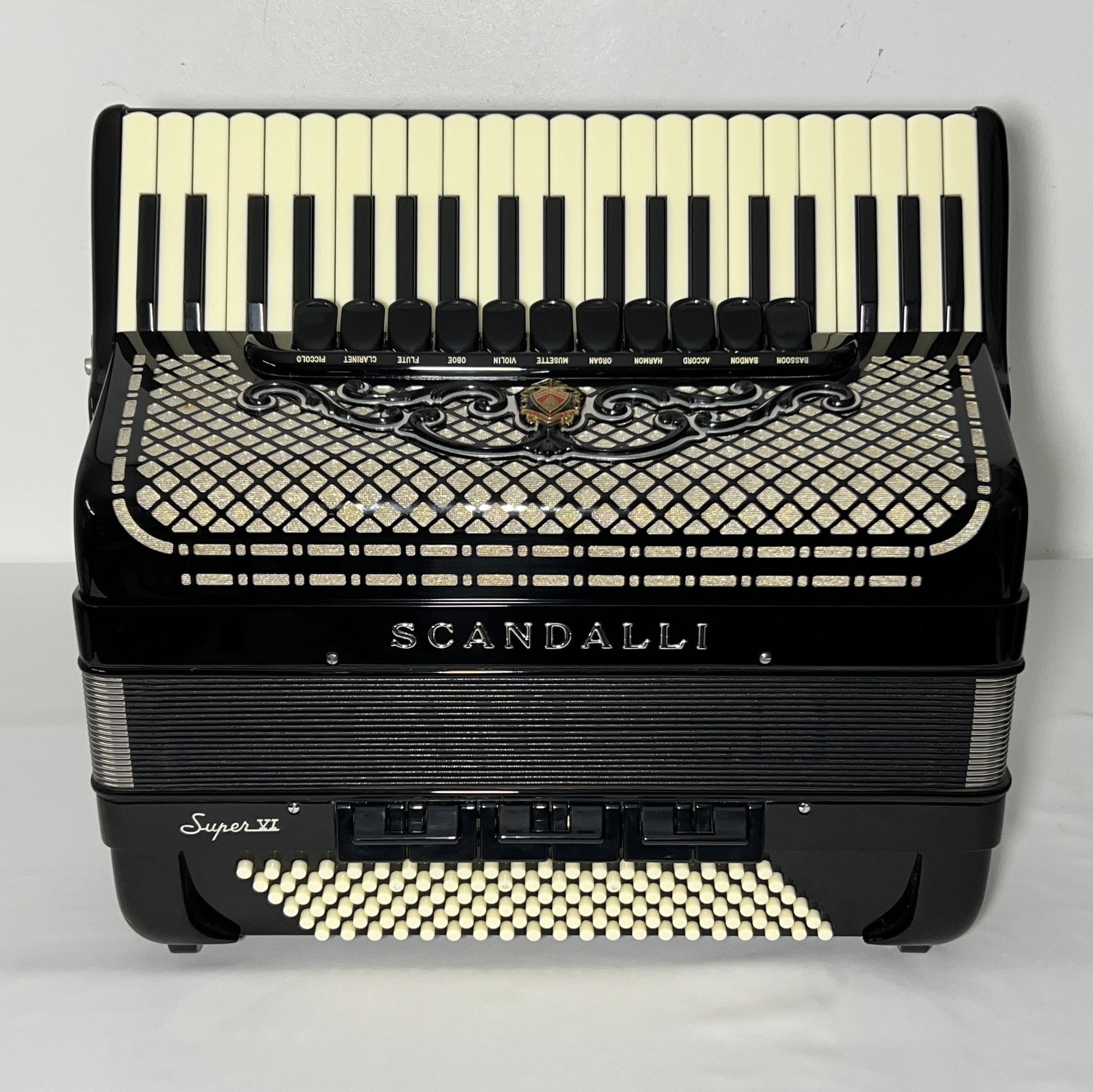 Acordeon Scandalli Super VI 2012 - Cass Duplo - 11.9 kg - 12/9 Reg. - 49 cm