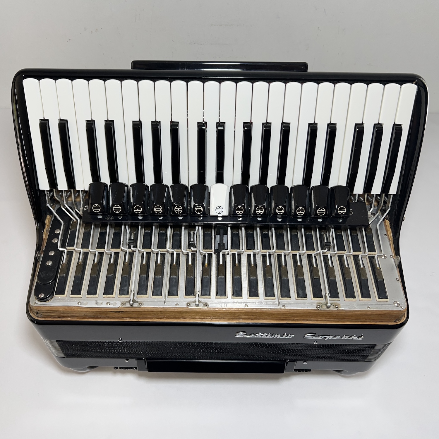 Acordeon Settimio Soprani - Quarta de voz - 13/6 Reg. - 11.1 kg - 48 cm 