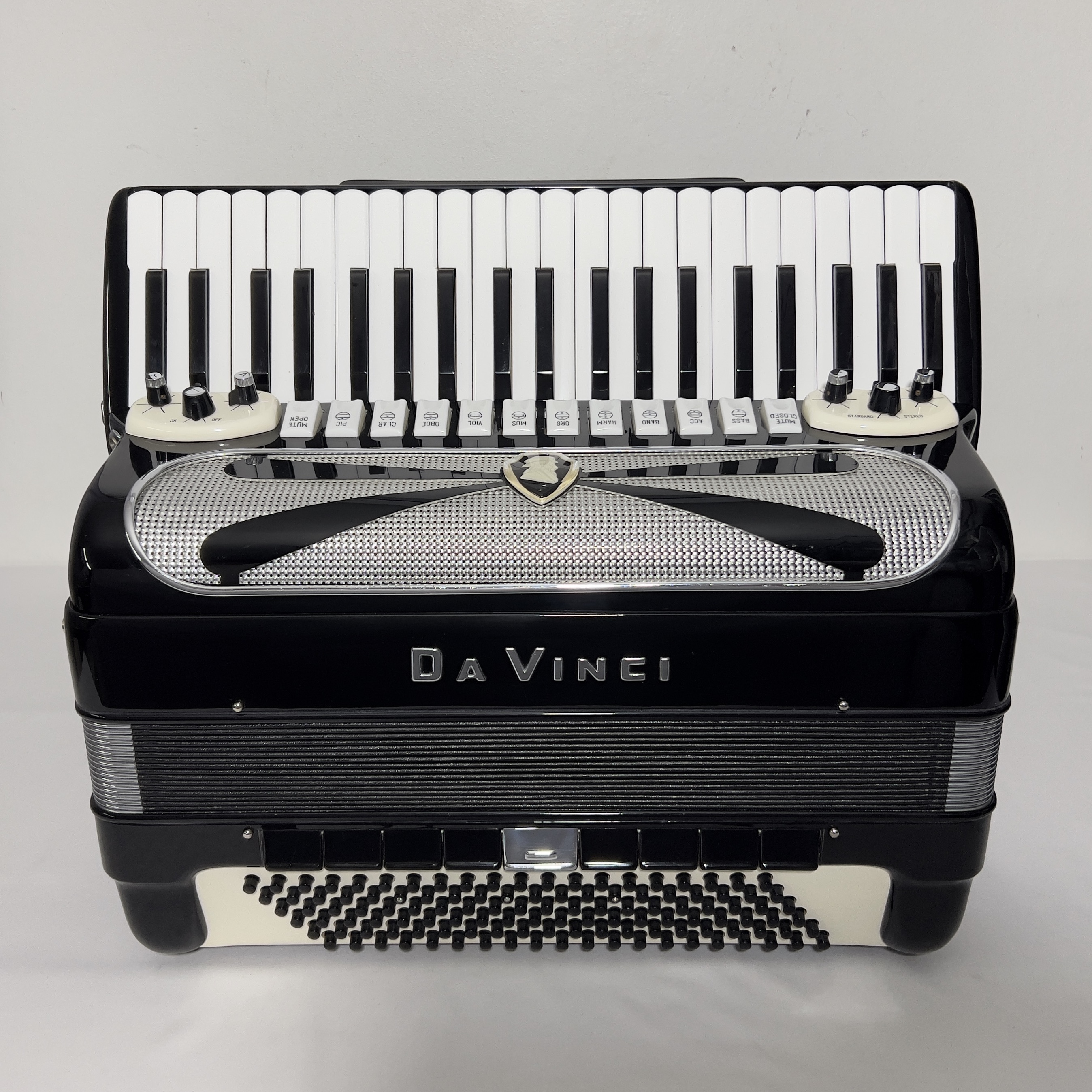 Acordeon Da Vinci MM 20 - Quarta Oitavada - 12/9 Reg. - 11.5 kg - 49 cm