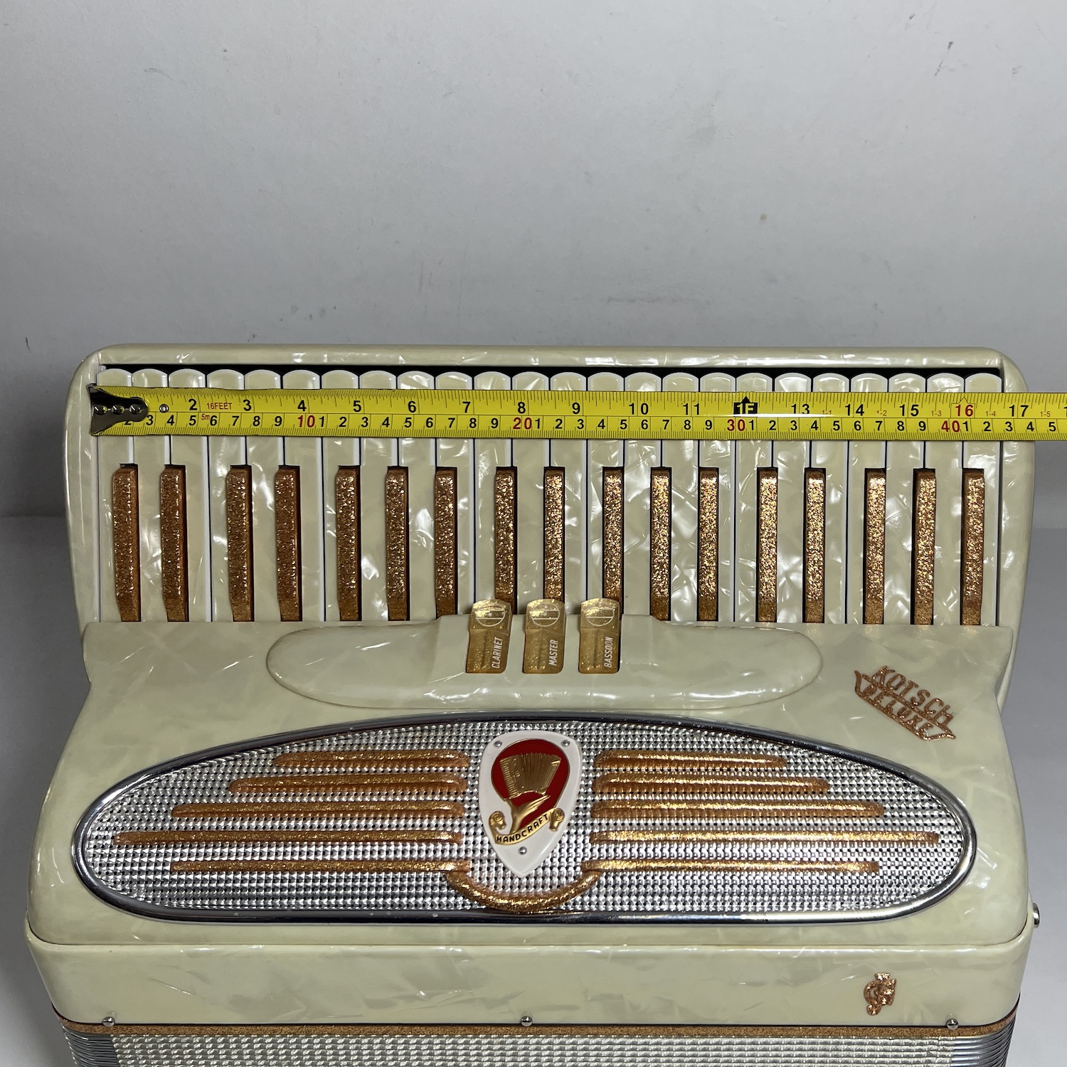 Acordeon Giulietti S32 - Segunda de voz - 3/2 Reg. - 7.9 kg - 42,5 cm 