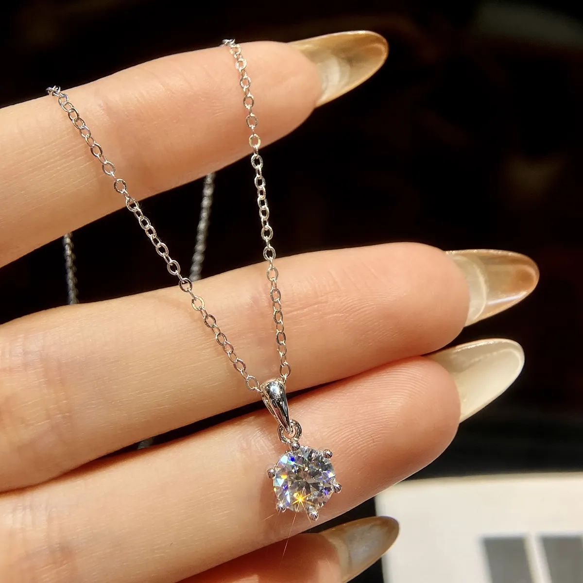 Collier  Athena