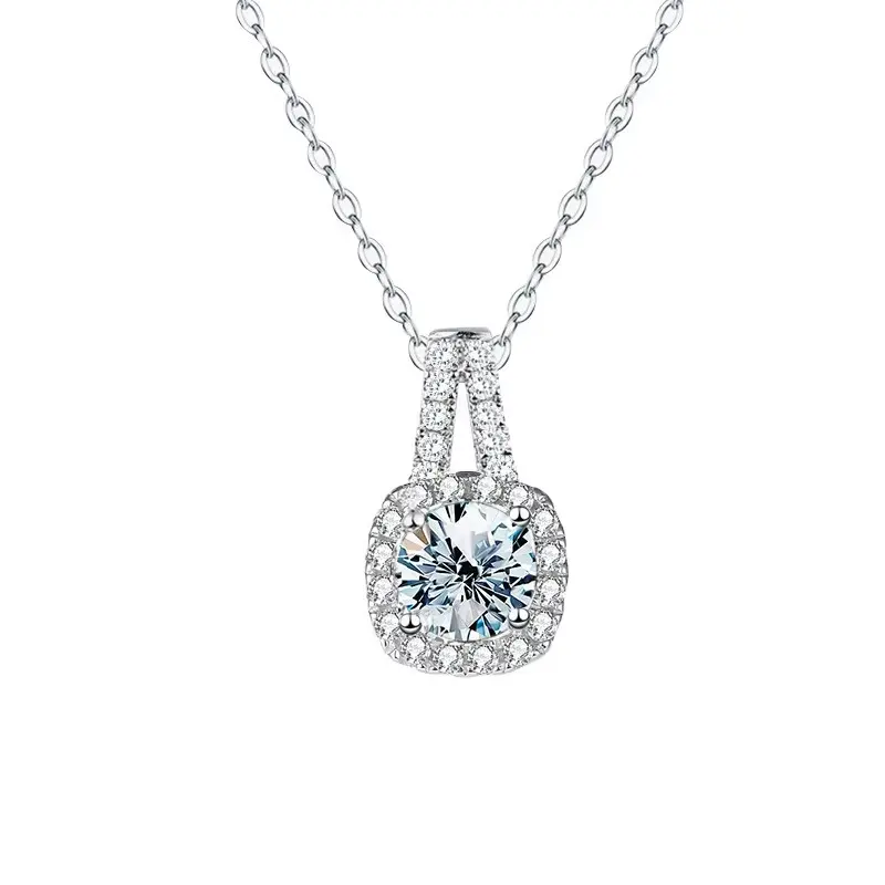 Collier Rhea 