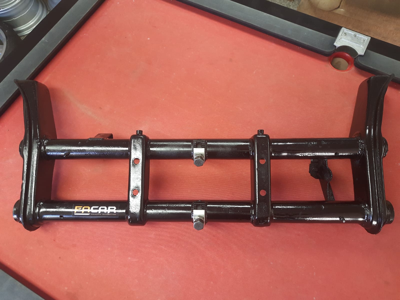 EIXO DIANTEIRO FUSCA MODELO PIVÔ- COM SISTEMA DE CATRACA ENCURTADO