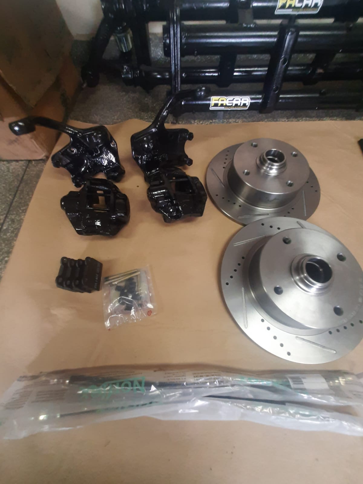 KIT FREIO A DISCO DIANTEIRO PARA FUSCA E DERIVADOS.