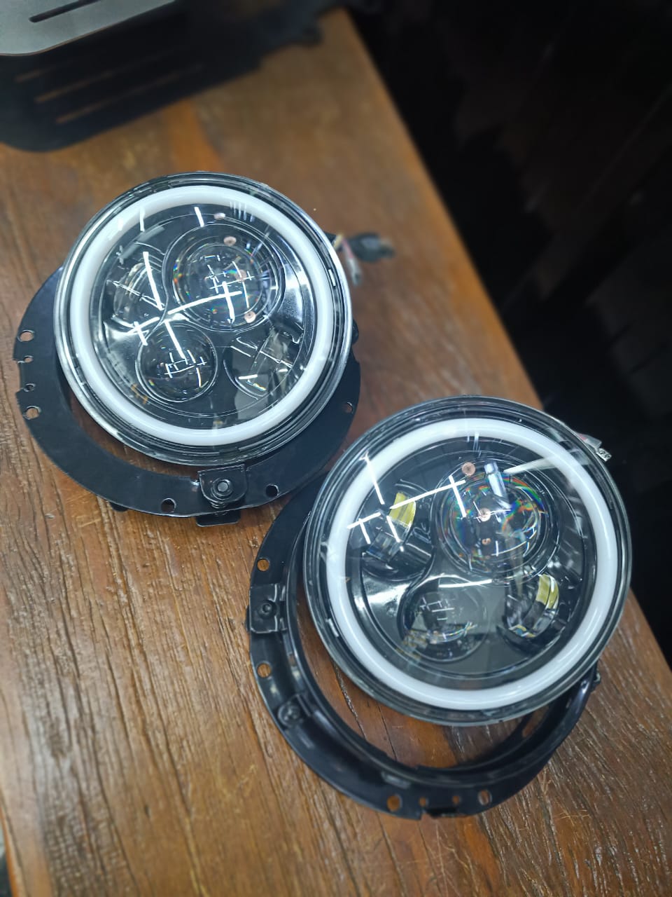 FARÓIS LED ANGEL EYES