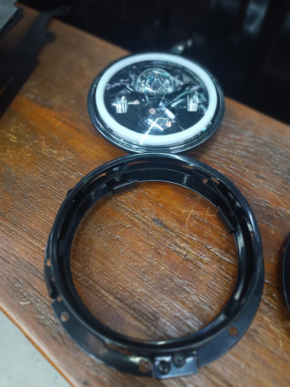 FARÓIS LED ANGEL EYES