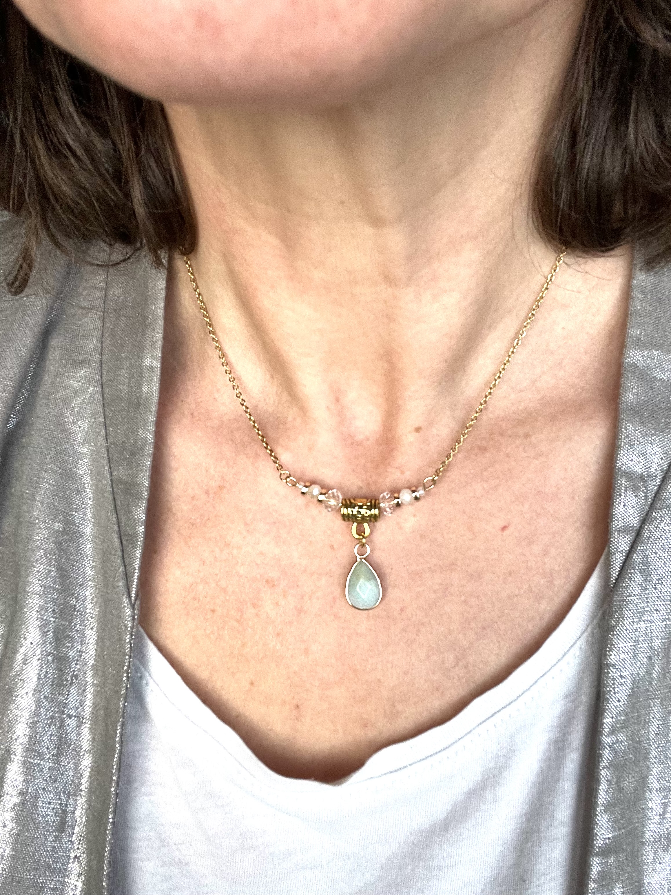 Collier SNOW WHITE, opale , cristal