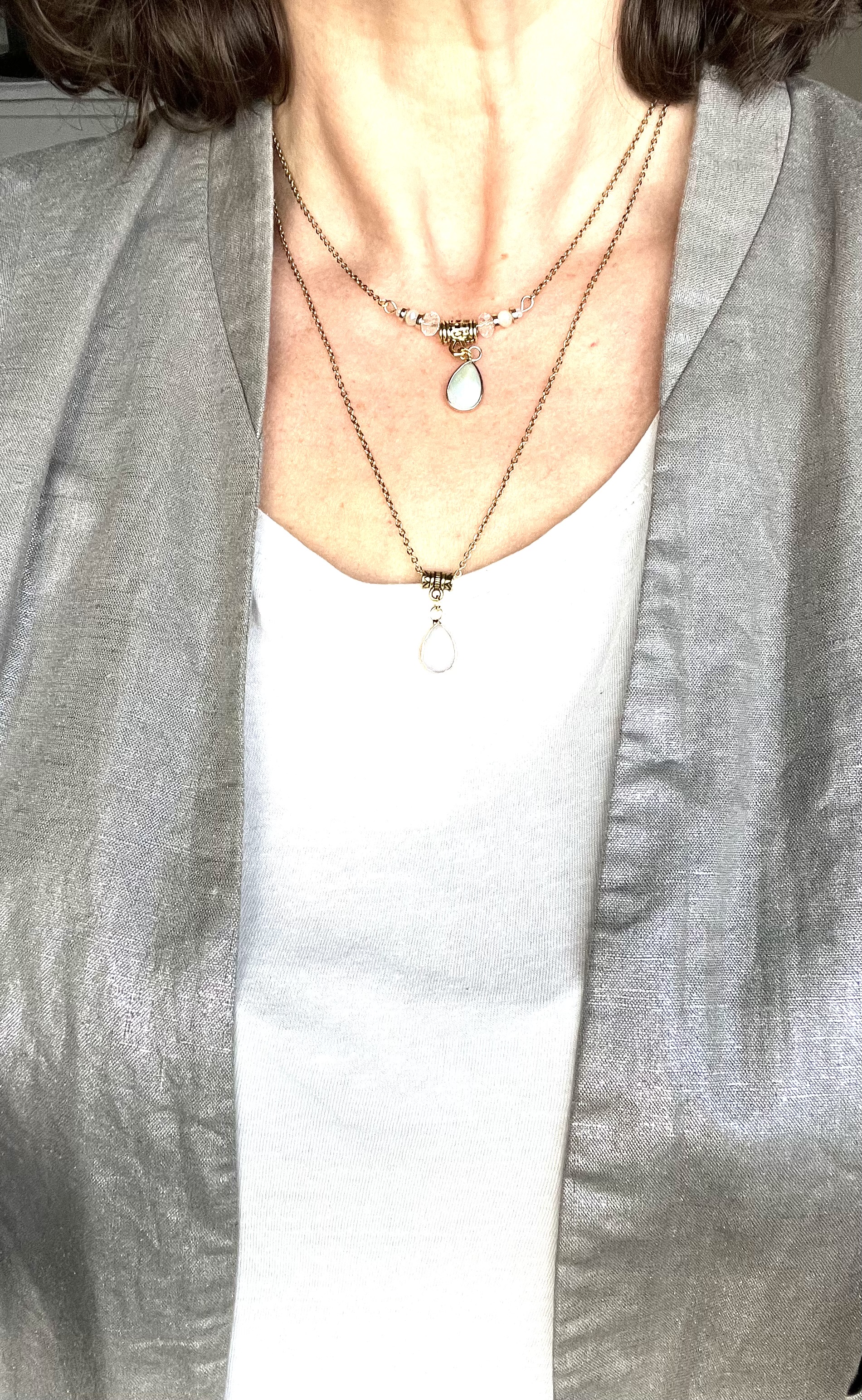 Collier SNOW WHITE, opale , cristal