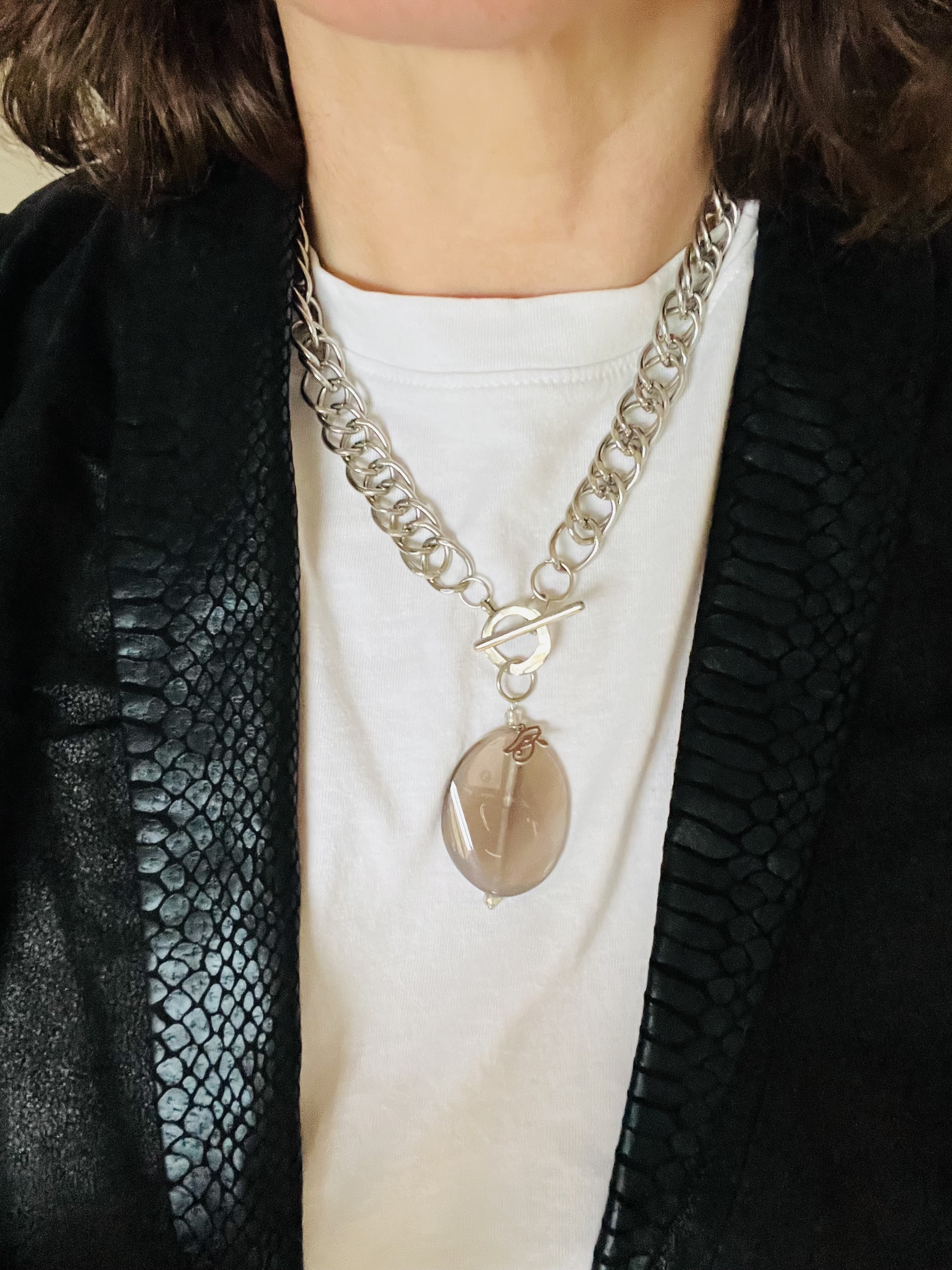 Collier ALL CATS ARE GREY agate