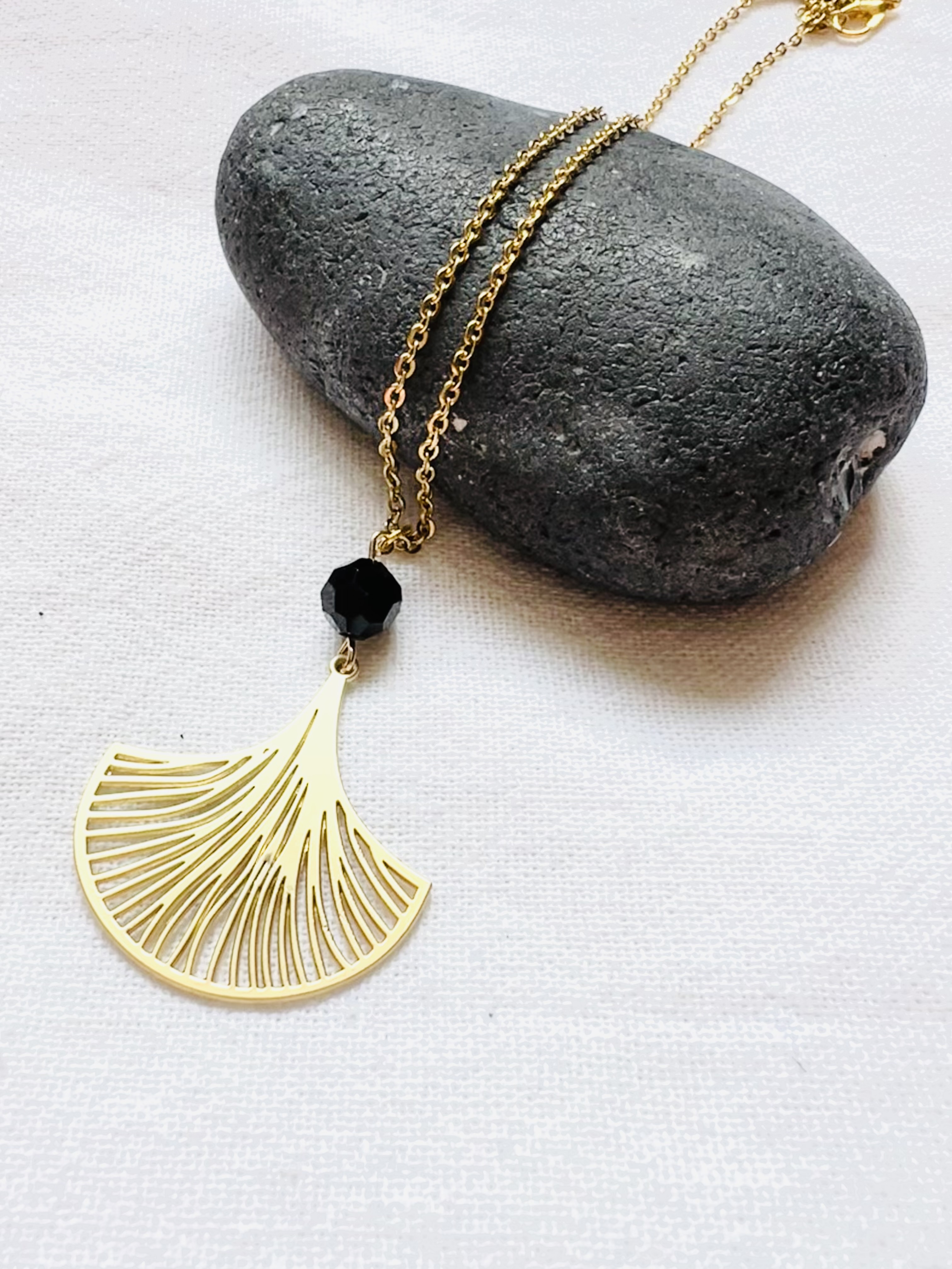 Collier BLACK GINGKO, cristal