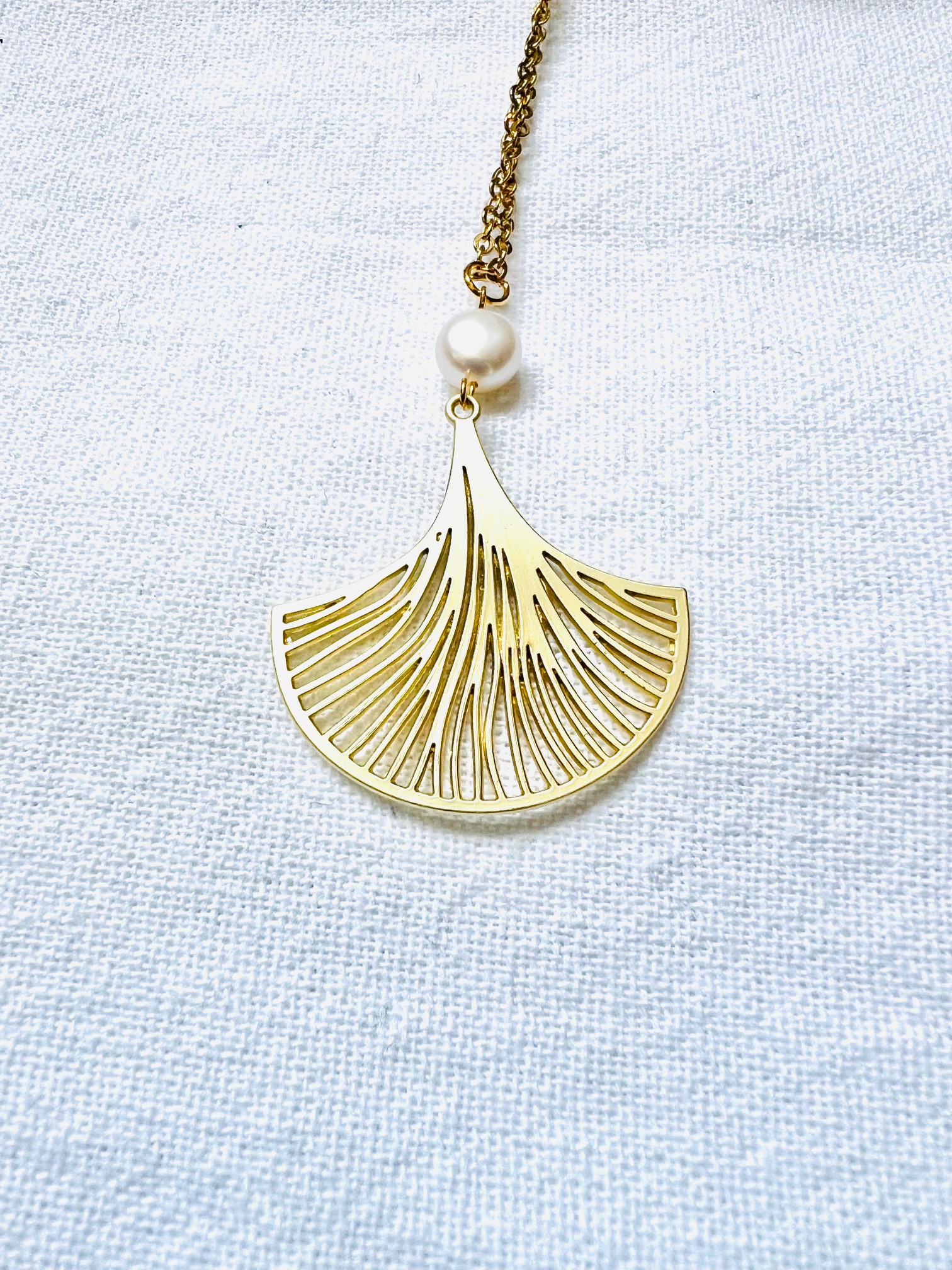Collier WHITE GINGKO, perle de culture