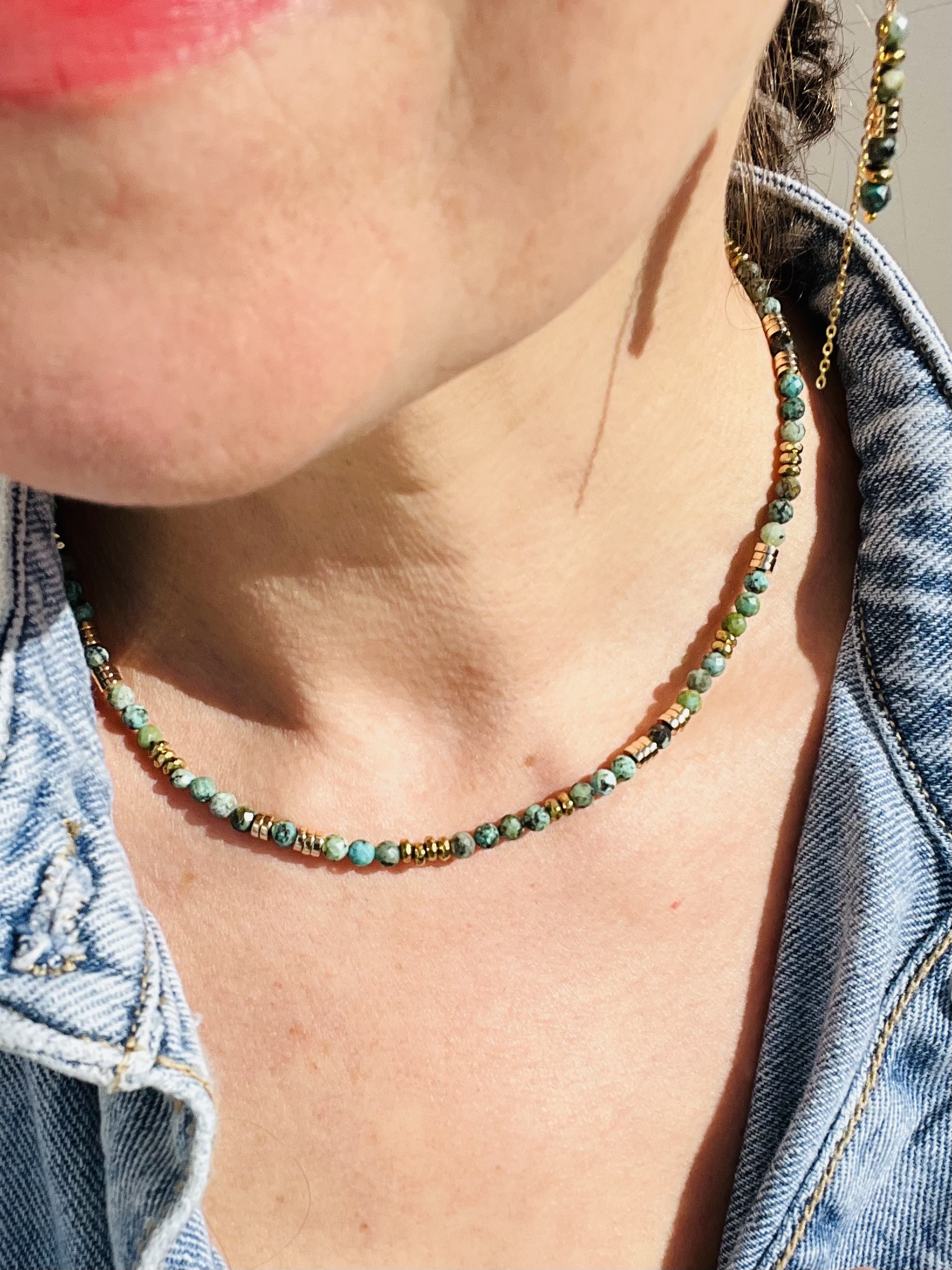 Collier BABYLON, turquoise africaine, hématites or