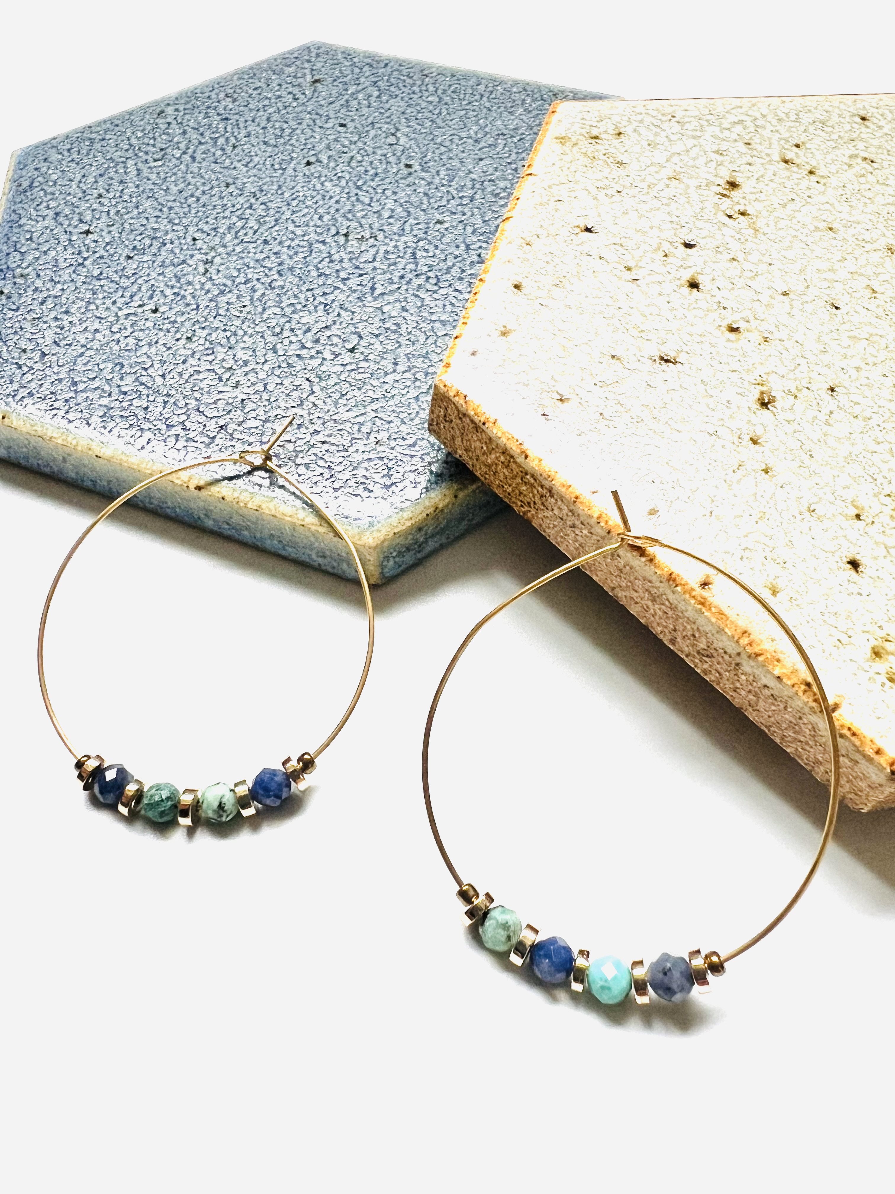 Créoles IROISE, turquoise africaine, sodalite