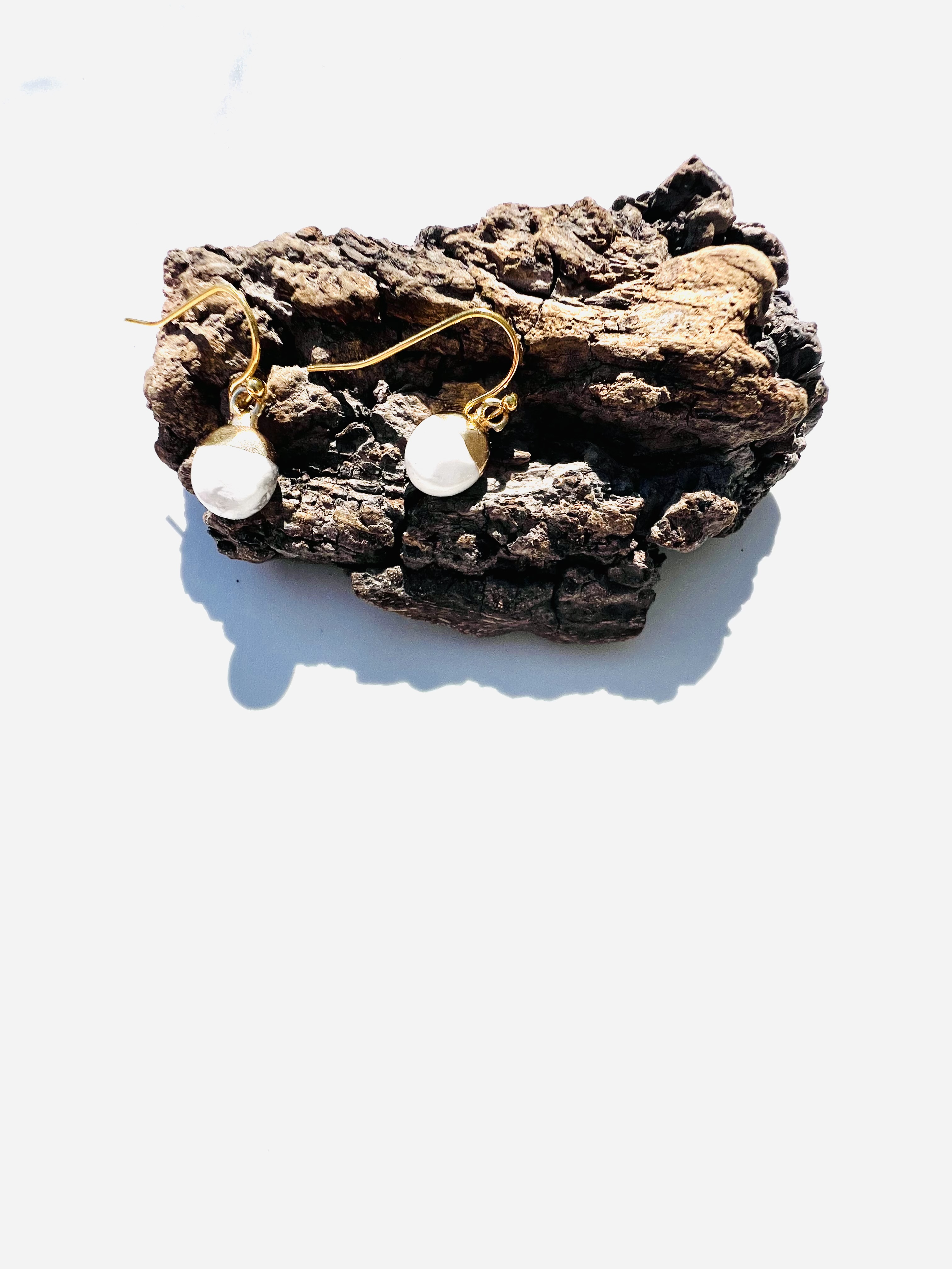 Boucles d'oreilles OSTUNI, howlite