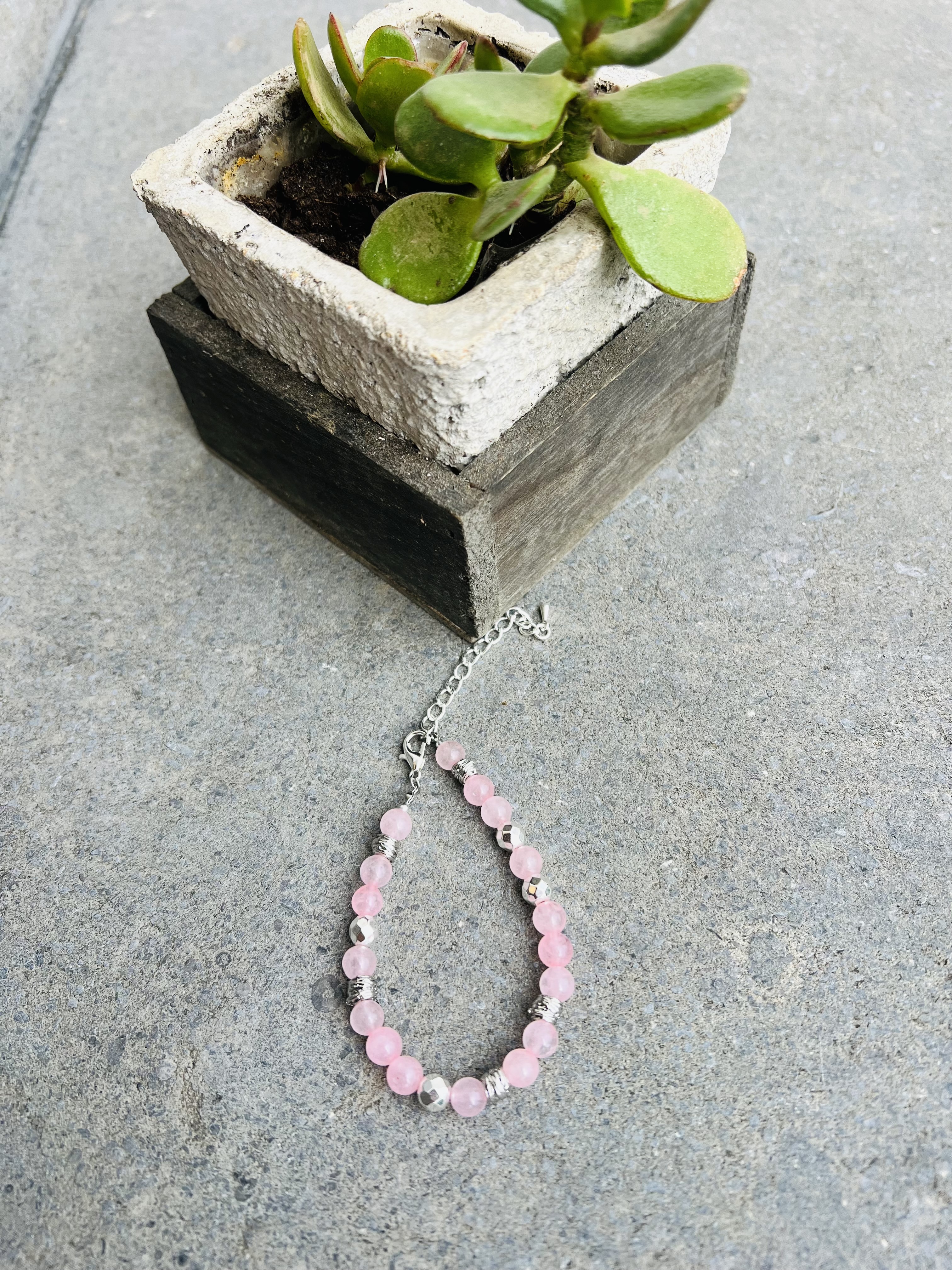 Bracelet DULCE, quartz rose, hématite argentée