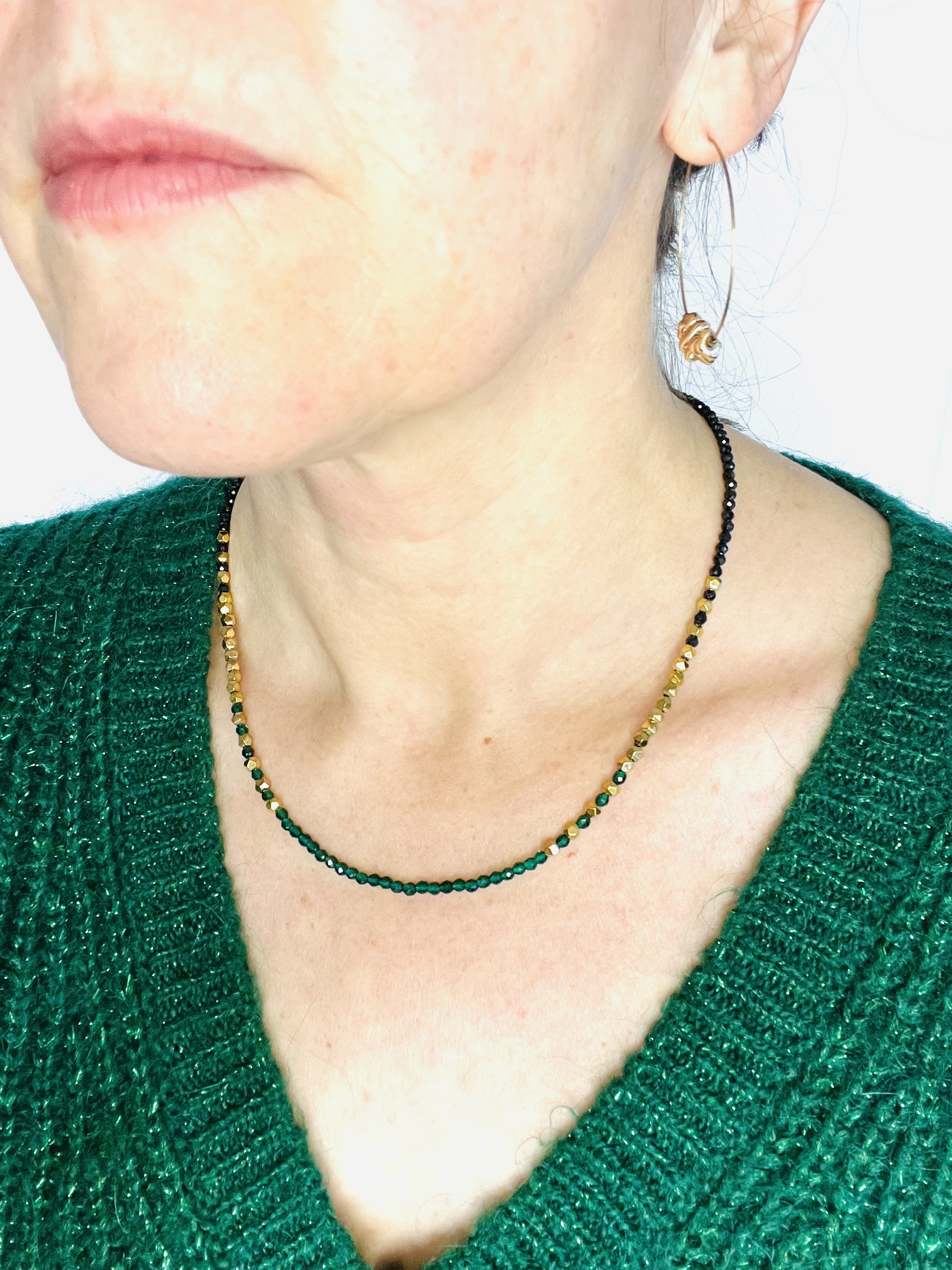 Collier GLAM IN GREEN, spinelle verte, noire, hématite dorée