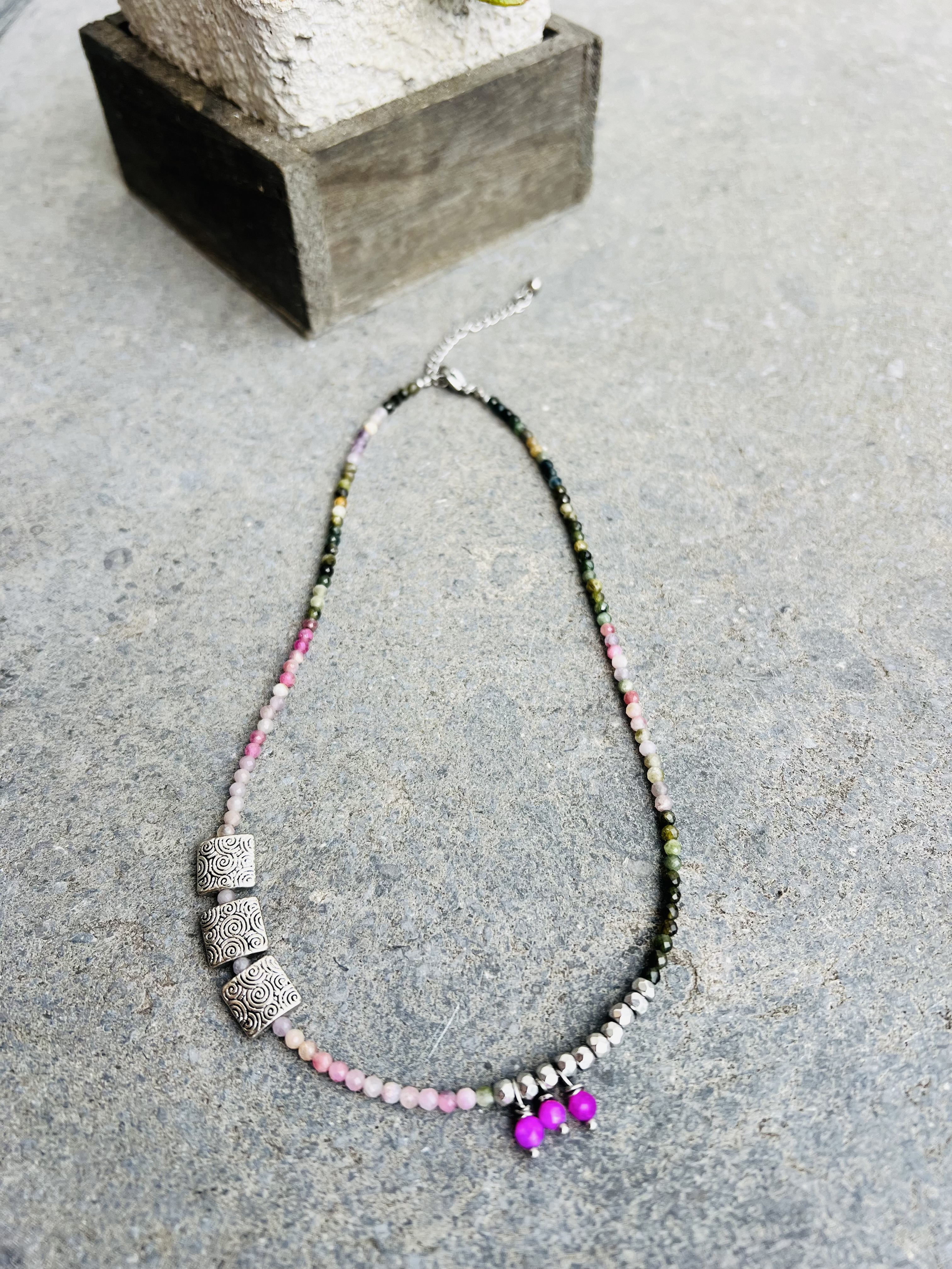 Collier ORQUIDEA, tourmaline, hématite