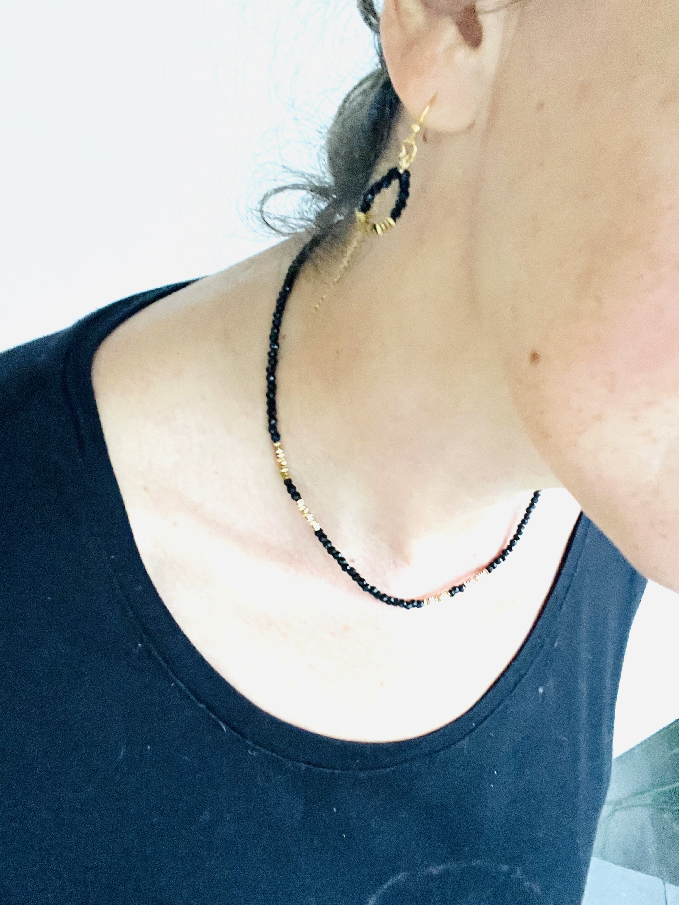 Boucles d'oreilles CARBIDE, spinelle, hématite plaqué or 