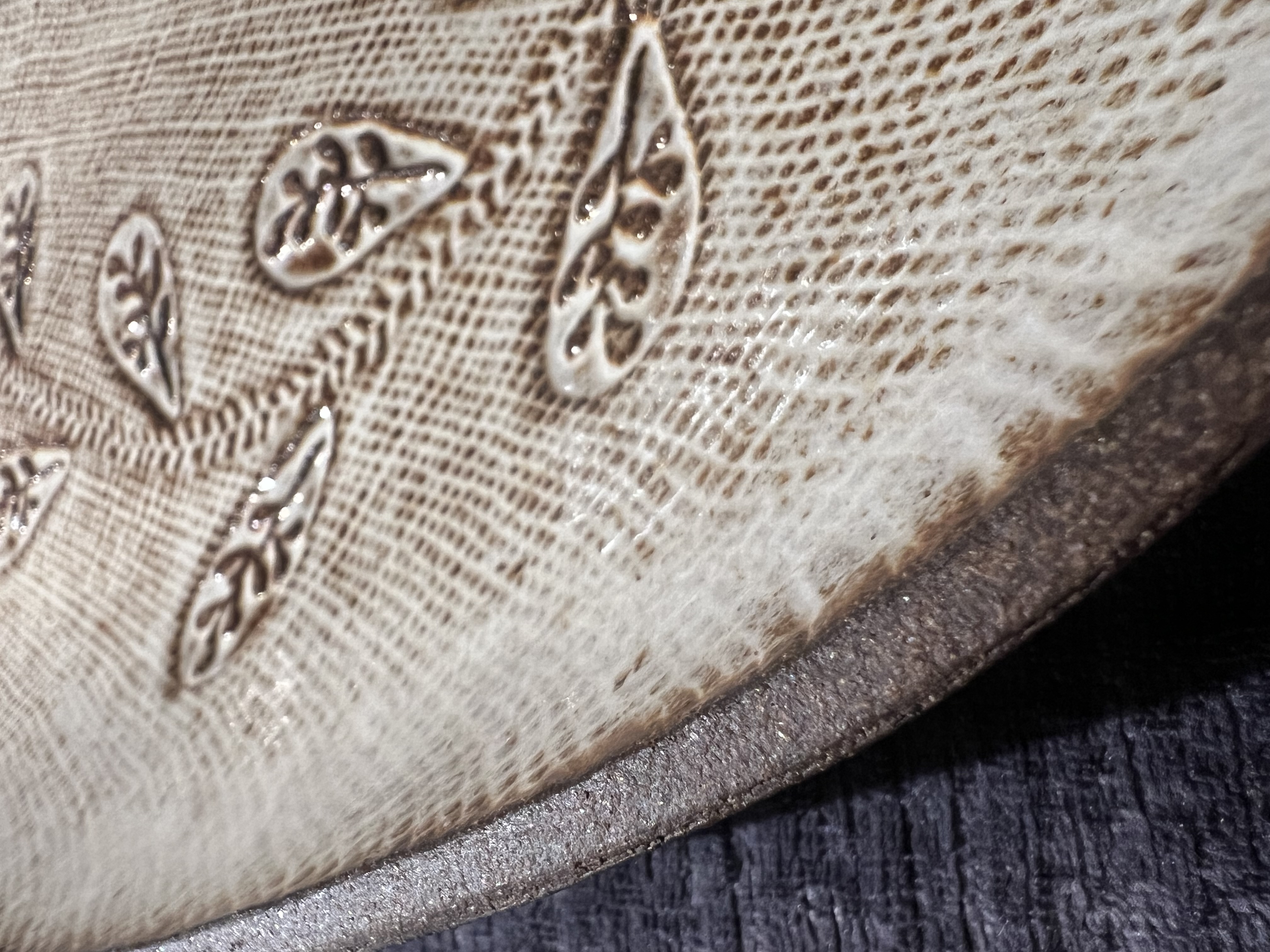 "Rūta" platter - dark brown clay, shiny white glaze