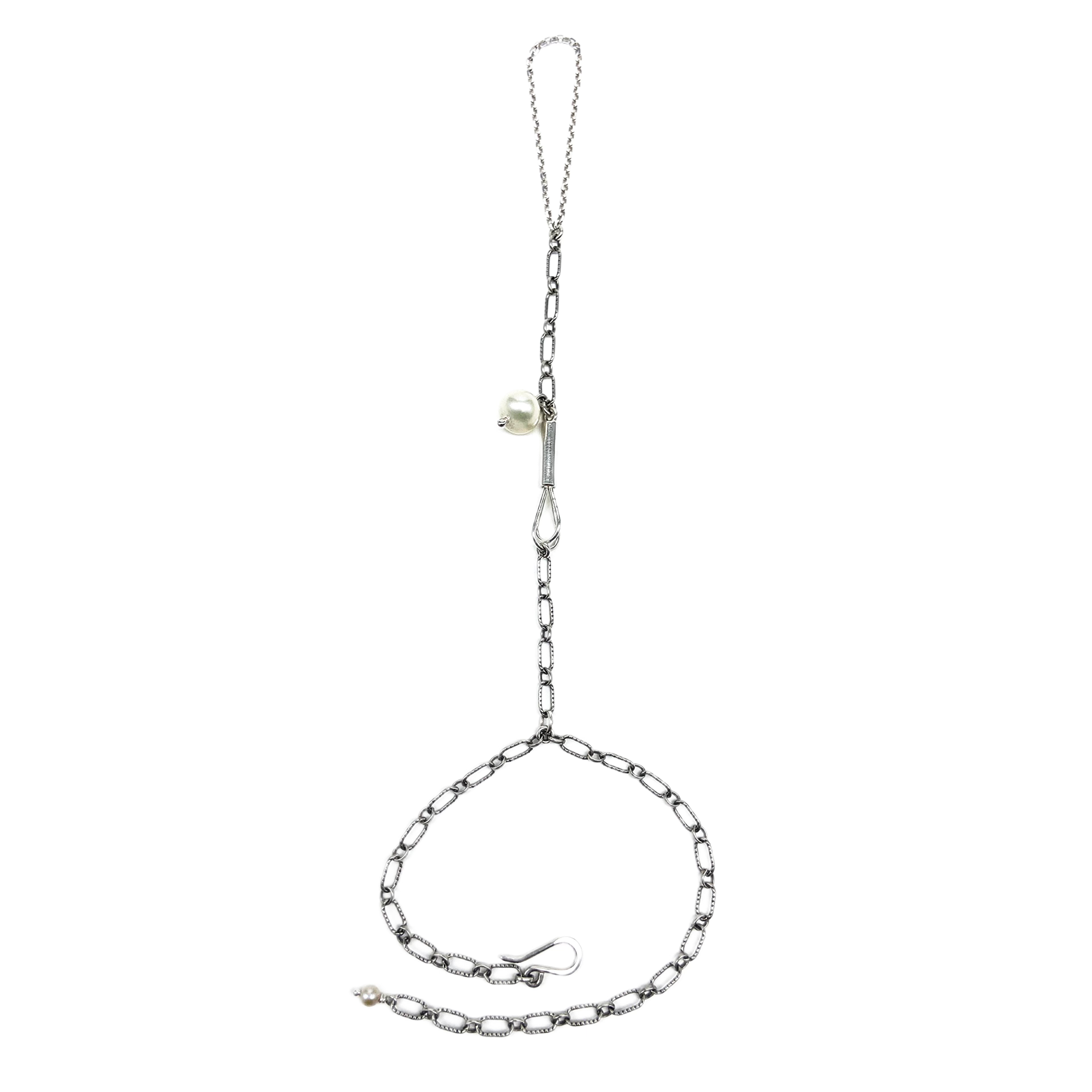 Whisk & Pearl Hand-Chain