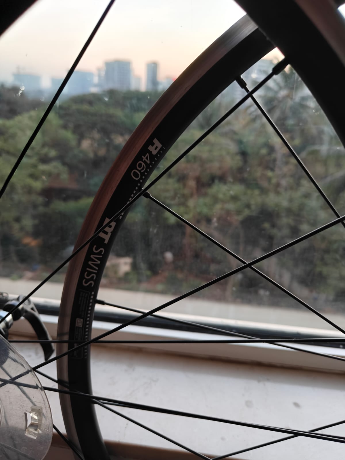 DT SWISS R 470 ALUMINIUM TUBELESS READY DISC BRAKE WHEEL - SHIMANO (BLACK)