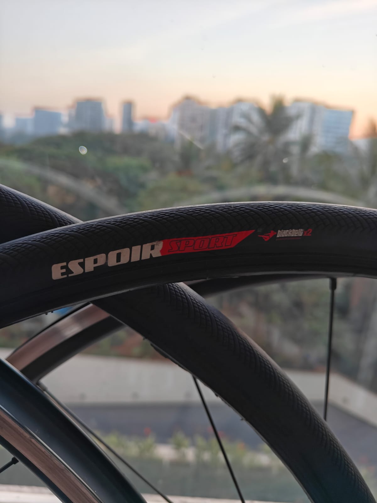 DT SWISS R 470 ALUMINIUM TUBELESS READY DISC BRAKE WHEEL - SHIMANO (BLACK)