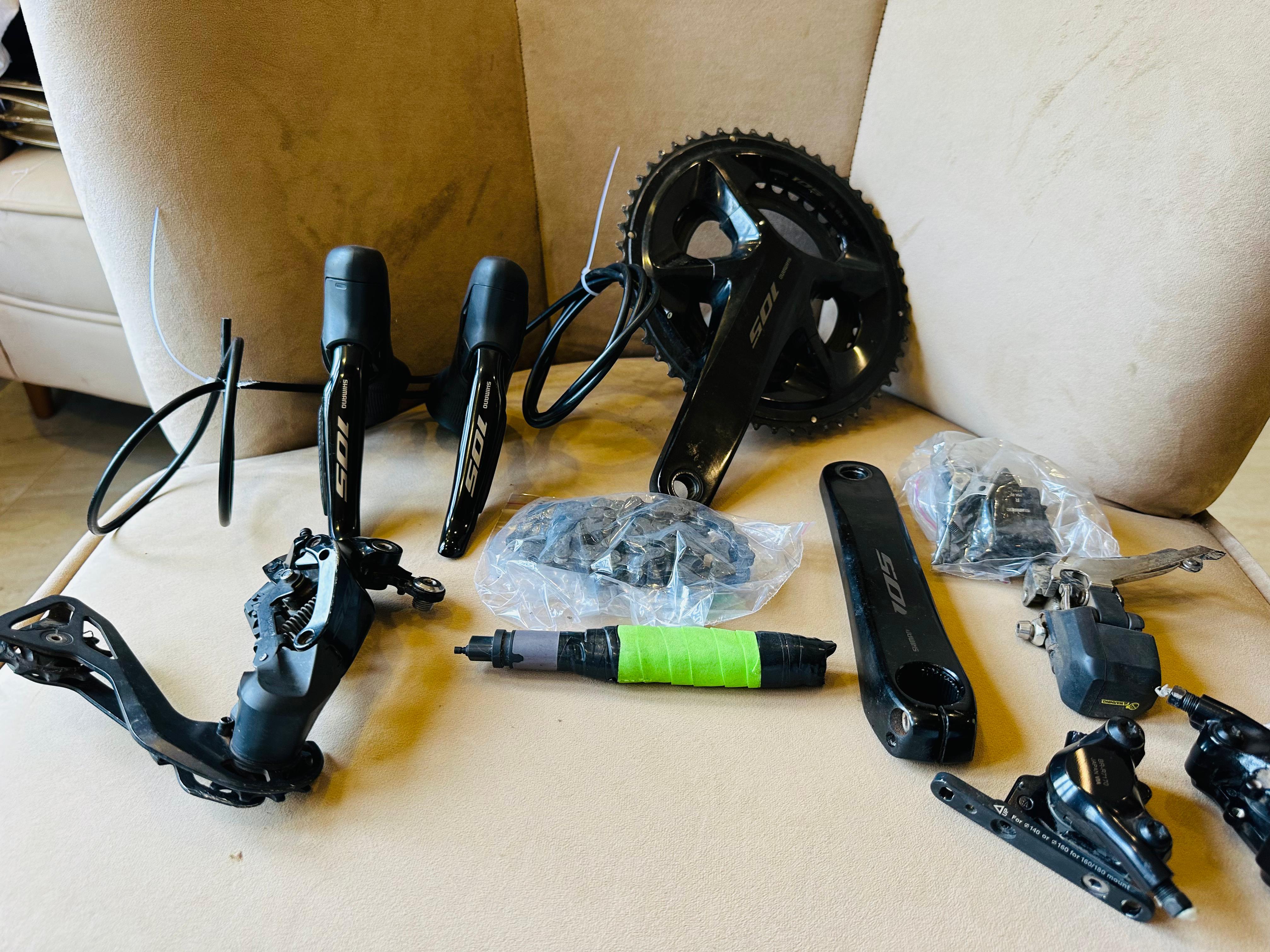 Shimano 105 Di2 Groupset 2024
