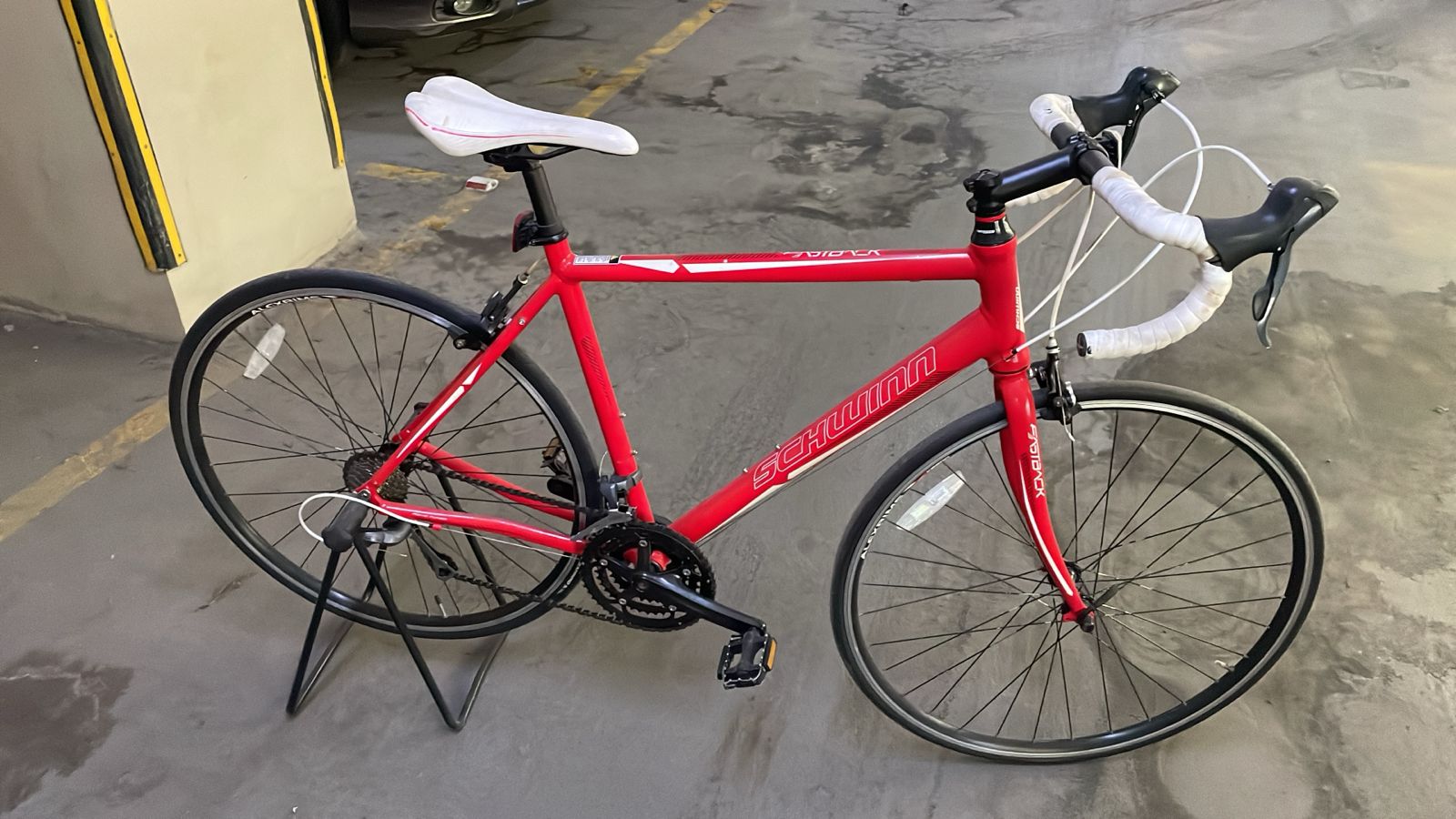 Schwinn Fast Back 3 Size-Medium 2018
